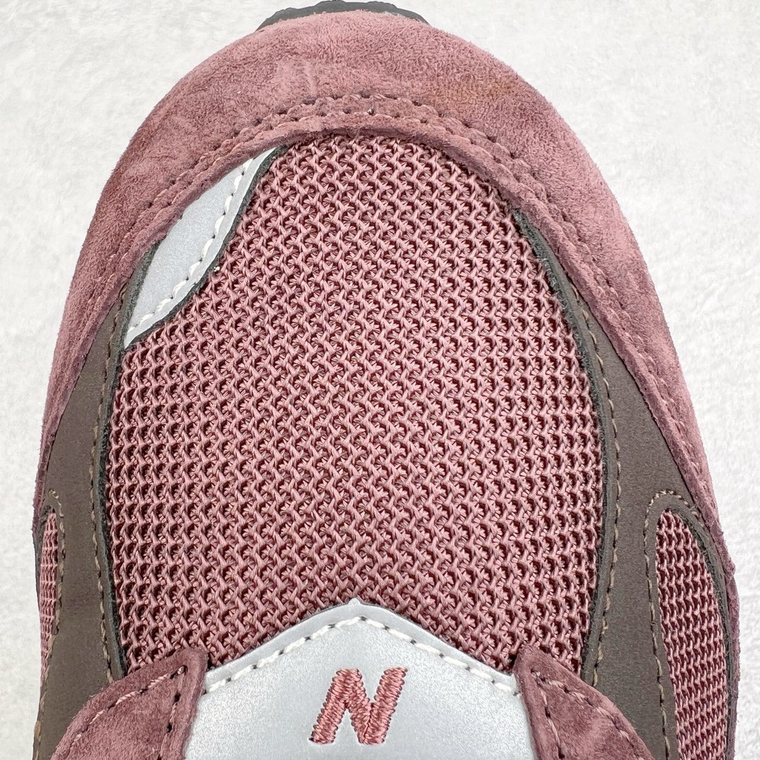 图片[16]-＃M纯原 New Balance M2002RCD 酒红 NB新百伦潮流复古织物皮革减震防滑耐磨轻便低帮跑步鞋 原档数据独立私模大底 唯一正确六层组合大底 RB前软后硬 百分百还原原鞋脚感 基于市场现有版本全新升级调整 NB市场最强产物 全网最全配色加持 全套原楦原纸板原厂数据开发 全鞋电脑针车加持 原厂网布 原装进口头层翻毛皮料正确绒感卡色 正确中底拉帮中底网布细节 一比一手工擦旧效果 冲裁组合 匠心打造 耗时两个月开发完成 工艺极其复杂难度可想而知 高端零售专供产物 尺码：36 37 37.5 38 38.5 39.5 40 40.5 41.5 42 42.5 43 44 44.5 45 45.5 46.5 47-选品中心