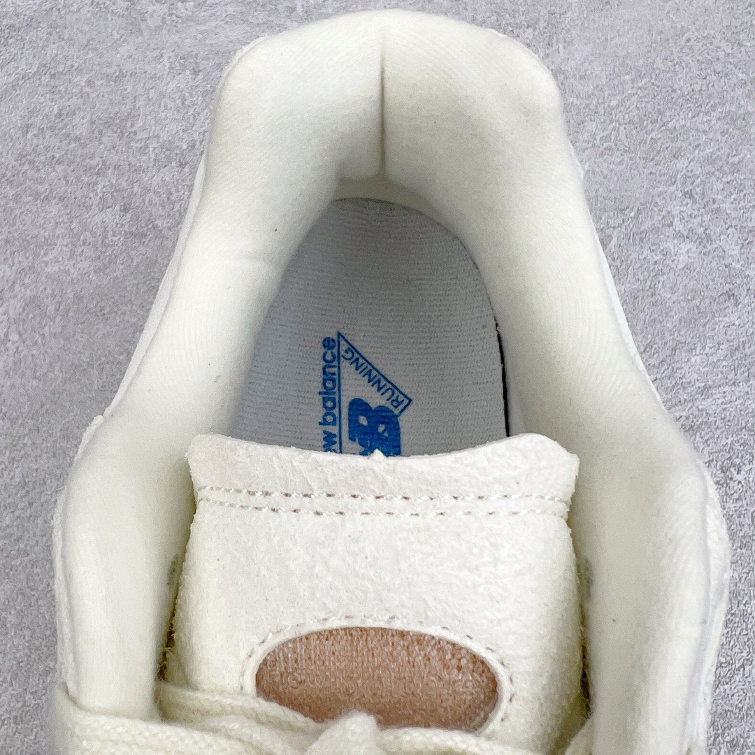 图片[13]-＃M纯原 New Balance M2002RDC 海盐白 NB新百伦潮流复古织物皮革减震防滑耐磨轻便低帮跑步鞋 原档数据独立私模大底 唯一正确六层组合大底 RB前软后硬 百分百还原原鞋脚感 基于市场现有版本全新升级调整 NB市场最强产物 全网最全配色加持 全套原楦原纸板原厂数据开发 全鞋电脑针车加持 原厂网布 原装进口头层翻毛皮料正确绒感卡色 正确中底拉帮中底网布细节 一比一手工擦旧效果 冲裁组合 匠心打造 耗时两个月开发完成 工艺极其复杂难度可想而知 高端零售专供产物 尺码：36 37 37.5 38 38.5 39.5 40 40.5 41.5 42 42.5 43 44 44.5 45 45.5 46.5 47-选品中心