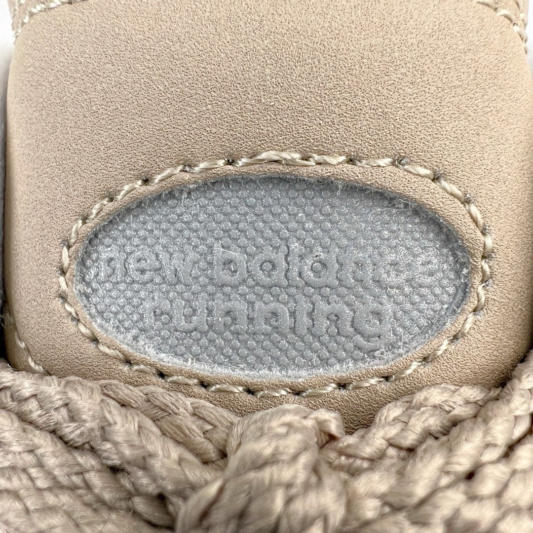 图片[10]-＃M纯原 New Balance M2002RDL 浅卡其 NB新百伦潮流复古织物皮革减震防滑耐磨轻便低帮跑步鞋 原档数据独立私模大底 唯一正确六层组合大底 RB前软后硬 百分百还原原鞋脚感 基于市场现有版本全新升级调整 NB市场最强产物 全网最全配色加持 全套原楦原纸板原厂数据开发 全鞋电脑针车加持 原厂网布 原装进口头层翻毛皮料正确绒感卡色 正确中底拉帮中底网布细节 一比一手工擦旧效果 冲裁组合 匠心打造 耗时两个月开发完成 工艺极其复杂难度可想而知 高端零售专供产物 尺码：36 37 37.5 38 38.5 39.5 40 40.5 41.5 42 42.5 43 44 44.5 45 45.5 46.5 47-选品中心