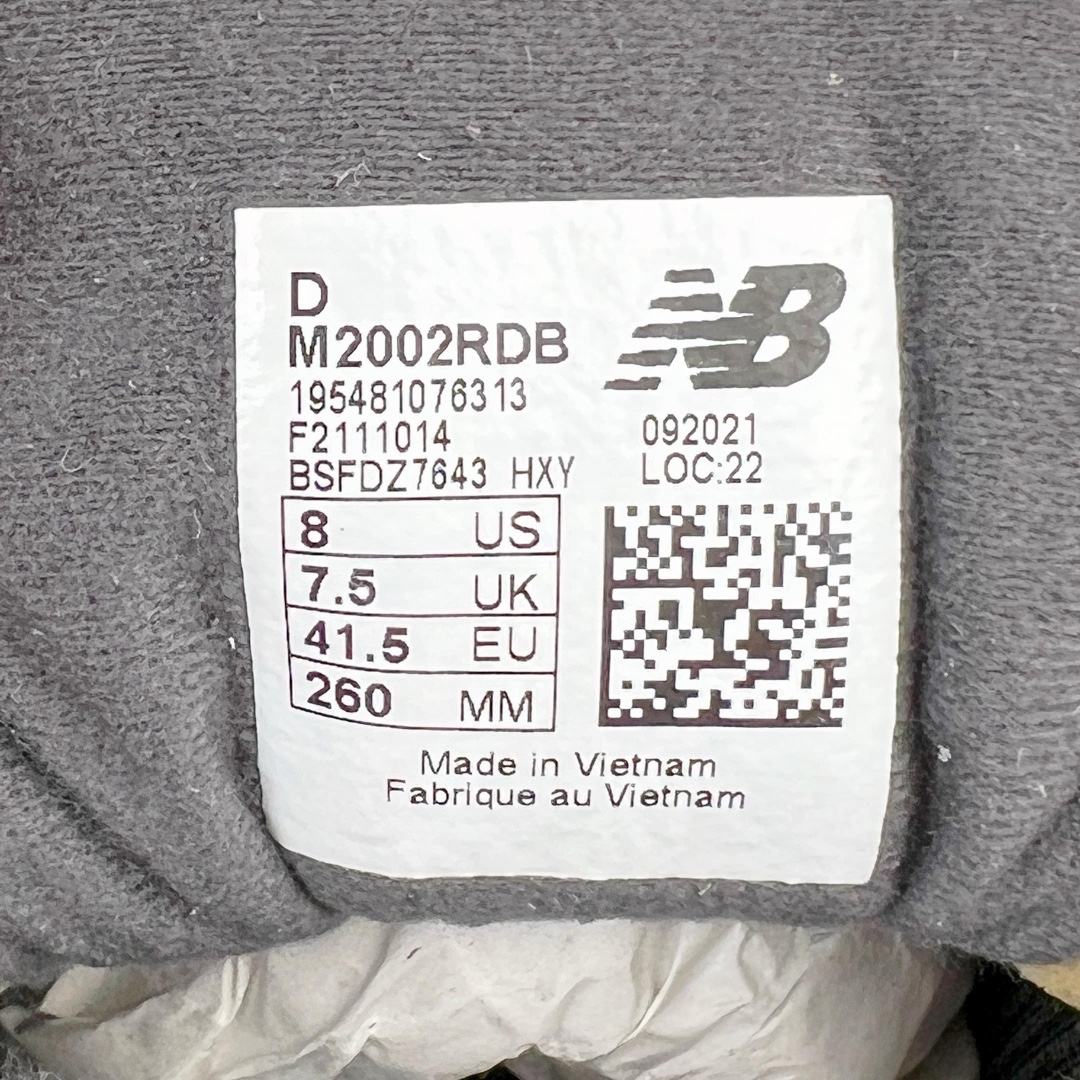 图片[18]-＃M纯原 New Balance M2002RDB 幻影黑 NB新百伦潮流复古织物皮革减震防滑耐磨轻便低帮跑步鞋 原档数据独立私模大底 唯一正确六层组合大底 RB前软后硬 百分百还原原鞋脚感 基于市场现有版本全新升级调整 NB市场最强产物 全网最全配色加持 全套原楦原纸板原厂数据开发 全鞋电脑针车加持 原厂网布 原装进口头层翻毛皮料正确绒感卡色 正确中底拉帮中底网布细节 一比一手工擦旧效果 冲裁组合 匠心打造 耗时两个月开发完成 工艺极其复杂难度可想而知 高端零售专供产物 尺码：36 37 37.5 38 38.5 39.5 40 40.5 41.5 42 42.5 43 44 44.5 45 45.5 46.5 47-选品中心