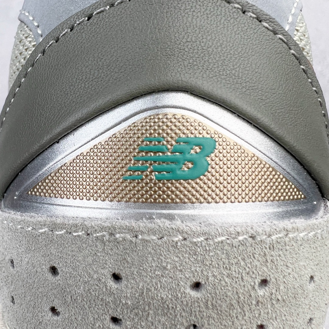 图片[13]-＃M纯原 Atmos x NB New Balance M2002RAM 联名 米棕绿 NB新百伦潮流复古织物皮革减震防滑耐磨轻便低帮跑步鞋 原档数据独立私模大底 唯一正确六层组合大底 RB前软后硬 百分百还原原鞋脚感 基于市场现有版本全新升级调整 NB市场最强产物 全网最全配色加持 全套原楦原纸板原厂数据开发 全鞋电脑针车加持 原厂网布 原装进口头层翻毛皮料正确绒感卡色 正确中底拉帮中底网布细节 一比一手工擦旧效果 冲裁组合 匠心打造 耗时两个月开发完成 工艺极其复杂难度可想而知 高端零售专供产物 尺码：36 37 37.5 38 38.5 39.5 40 40.5 41.5 42 42.5 43 44 44.5 45 45.5 46.5 47-选品中心