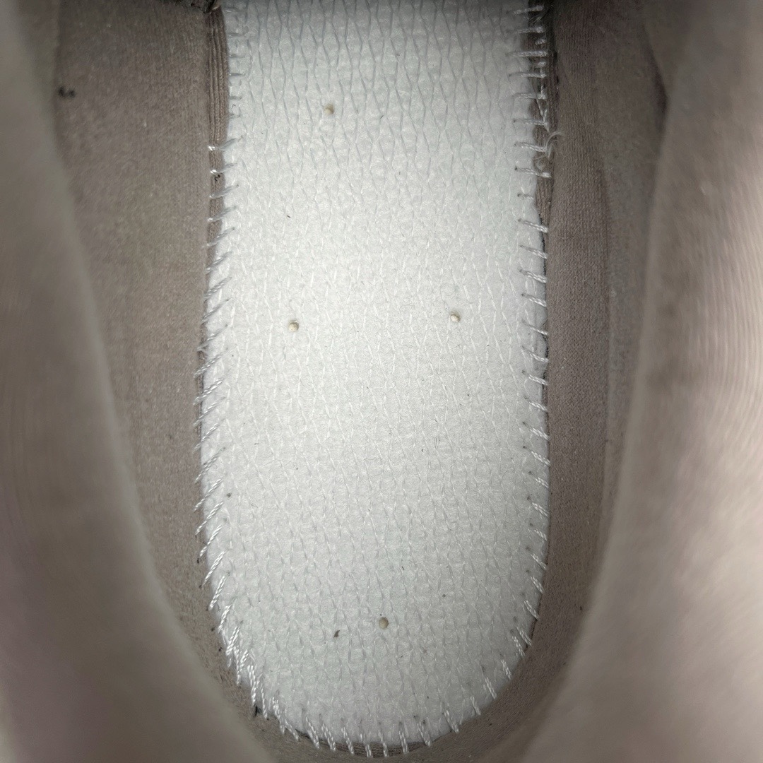 图片[16]-＃M纯原 Atmos x NB New Balance M2002RAM 联名 米棕绿 NB新百伦潮流复古织物皮革减震防滑耐磨轻便低帮跑步鞋 原档数据独立私模大底 唯一正确六层组合大底 RB前软后硬 百分百还原原鞋脚感 基于市场现有版本全新升级调整 NB市场最强产物 全网最全配色加持 全套原楦原纸板原厂数据开发 全鞋电脑针车加持 原厂网布 原装进口头层翻毛皮料正确绒感卡色 正确中底拉帮中底网布细节 一比一手工擦旧效果 冲裁组合 匠心打造 耗时两个月开发完成 工艺极其复杂难度可想而知 高端零售专供产物 尺码：36 37 37.5 38 38.5 39.5 40 40.5 41.5 42 42.5 43 44 44.5 45 45.5 46.5 47-选品中心