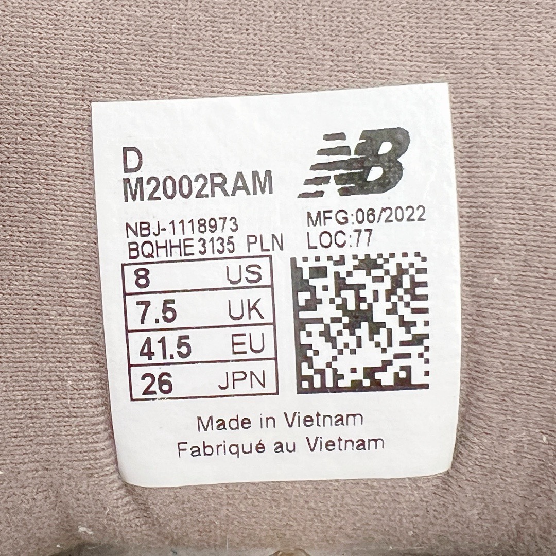 图片[17]-＃M纯原 Atmos x NB New Balance M2002RAM 联名 米棕绿 NB新百伦潮流复古织物皮革减震防滑耐磨轻便低帮跑步鞋 原档数据独立私模大底 唯一正确六层组合大底 RB前软后硬 百分百还原原鞋脚感 基于市场现有版本全新升级调整 NB市场最强产物 全网最全配色加持 全套原楦原纸板原厂数据开发 全鞋电脑针车加持 原厂网布 原装进口头层翻毛皮料正确绒感卡色 正确中底拉帮中底网布细节 一比一手工擦旧效果 冲裁组合 匠心打造 耗时两个月开发完成 工艺极其复杂难度可想而知 高端零售专供产物 尺码：36 37 37.5 38 38.5 39.5 40 40.5 41.5 42 42.5 43 44 44.5 45 45.5 46.5 47-选品中心