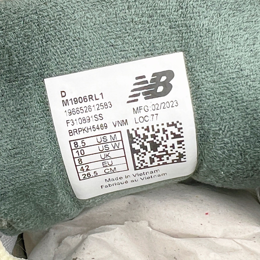 图片[18]-＃M纯原 AIME LEON DORE × New Balance M1906RL1 联名白绿 NB新百伦潮流复古织物皮革减震防滑耐磨轻便低帮跑步鞋 原档数据独立私模大底 唯一正确六层组合大底 RB前软后硬 百分百还原原鞋脚感 基于市场现有版本全新升级调整 NB市场最强产物 全网最全配色加持 全套原楦原纸板原厂数据开发 全鞋电脑针车加持 原厂网布 原装进口头层翻毛皮料正确绒感卡色 正确中底拉帮中底网布细节 一比一手工擦旧效果 冲裁组合 匠心打造 耗时两个月开发完成 工艺极其复杂难度可想而知 高端零售专供产物 尺码：36 37 37.5 38 38.5 39.5 40 40.5 41.5 42 42.5 43 44 44.5 45 45.5 46.5 47-选品中心