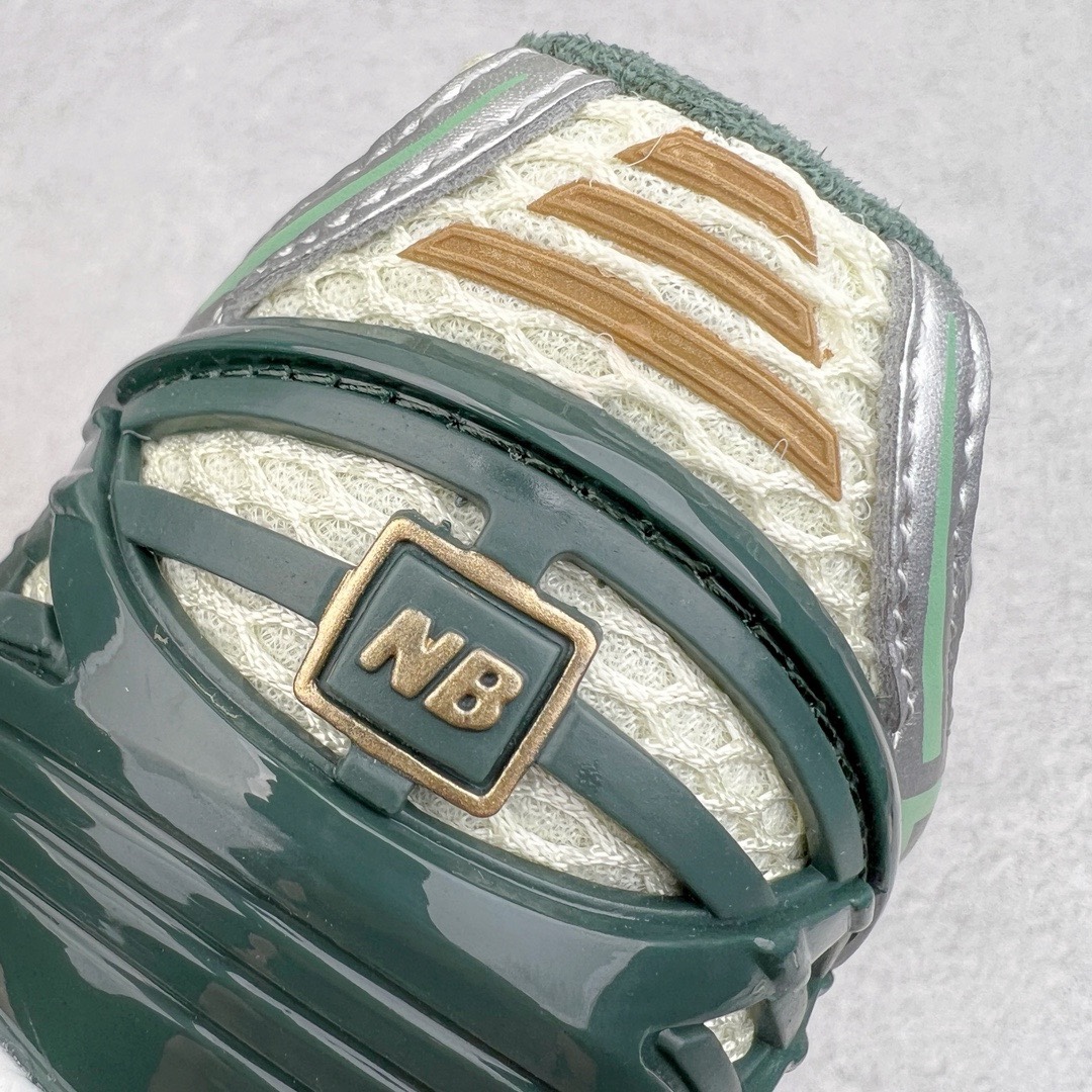 图片[11]-＃M纯原 AIME LEON DORE × New Balance M1906RL1 联名白绿 NB新百伦潮流复古织物皮革减震防滑耐磨轻便低帮跑步鞋 原档数据独立私模大底 唯一正确六层组合大底 RB前软后硬 百分百还原原鞋脚感 基于市场现有版本全新升级调整 NB市场最强产物 全网最全配色加持 全套原楦原纸板原厂数据开发 全鞋电脑针车加持 原厂网布 原装进口头层翻毛皮料正确绒感卡色 正确中底拉帮中底网布细节 一比一手工擦旧效果 冲裁组合 匠心打造 耗时两个月开发完成 工艺极其复杂难度可想而知 高端零售专供产物 尺码：36 37 37.5 38 38.5 39.5 40 40.5 41.5 42 42.5 43 44 44.5 45 45.5 46.5 47-选品中心
