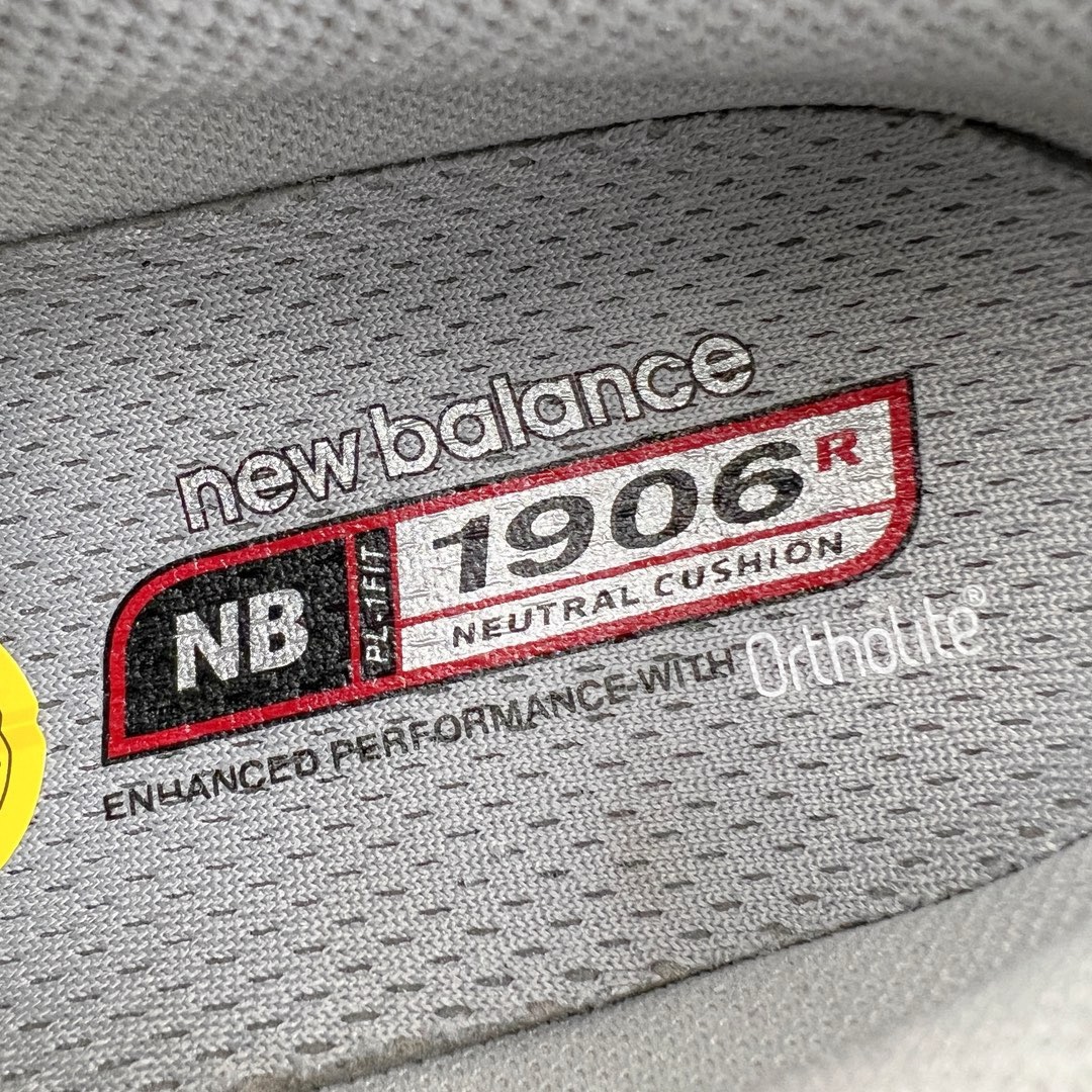 图片[16]-＃M纯原 New Balance M1906RCA 藏青 NB新百伦潮流复古织物皮革减震防滑耐磨轻便低帮跑步鞋 原档数据独立私模大底 唯一正确六层组合大底 RB前软后硬 百分百还原原鞋脚感 基于市场现有版本全新升级调整 NB市场最强产物 全网最全配色加持 全套原楦原纸板原厂数据开发 全鞋电脑针车加持 原厂网布 原装进口头层翻毛皮料正确绒感卡色 正确中底拉帮中底网布细节 一比一手工擦旧效果 冲裁组合 匠心打造 耗时两个月开发完成 工艺极其复杂难度可想而知 高端零售专供产物 尺码：36 37 37.5 38 38.5 39.5 40 40.5 41.5 42 42.5 43 44 44.5 45 45.5 46.5 47-选品中心