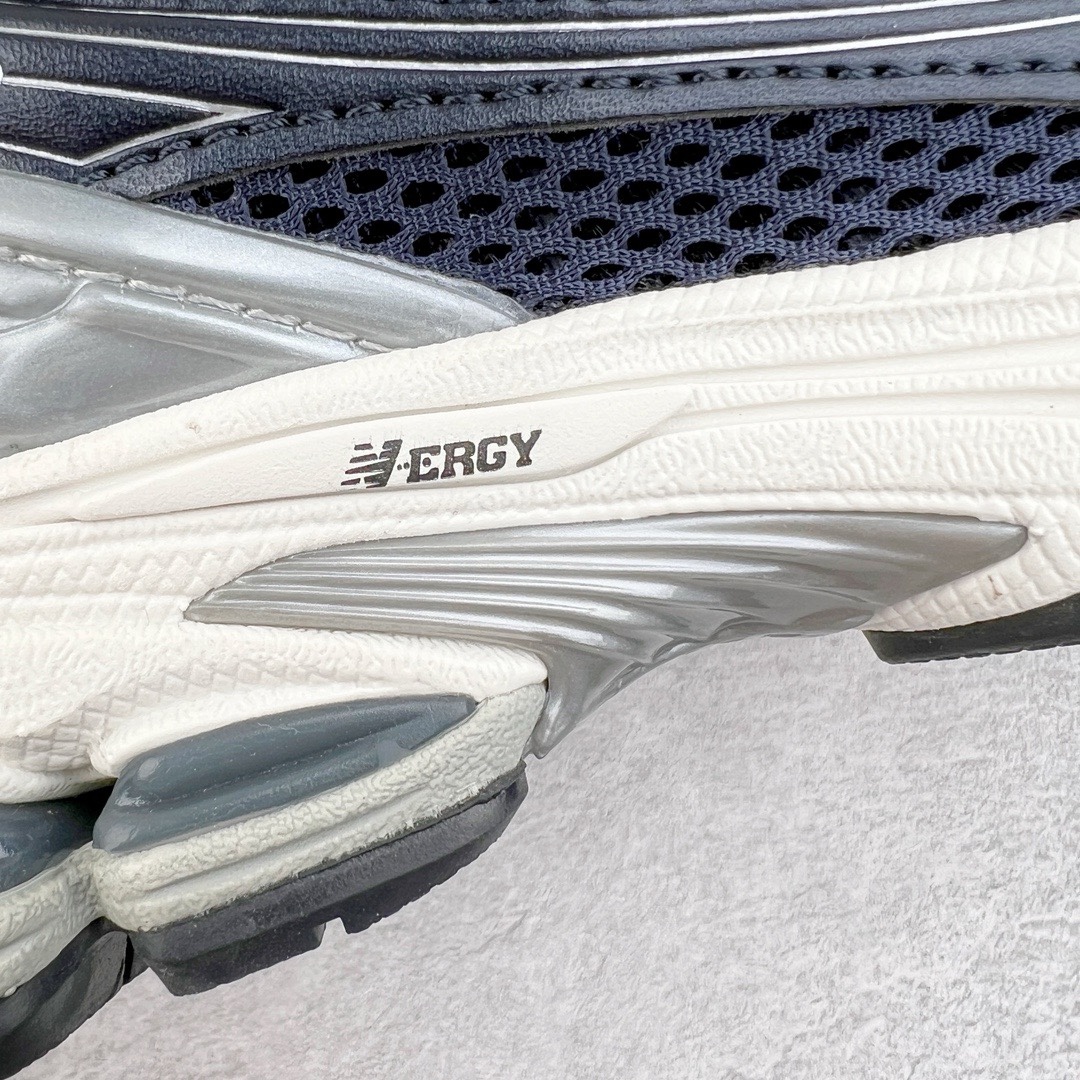 图片[14]-＃M纯原 New Balance M1906RCA 藏青 NB新百伦潮流复古织物皮革减震防滑耐磨轻便低帮跑步鞋 原档数据独立私模大底 唯一正确六层组合大底 RB前软后硬 百分百还原原鞋脚感 基于市场现有版本全新升级调整 NB市场最强产物 全网最全配色加持 全套原楦原纸板原厂数据开发 全鞋电脑针车加持 原厂网布 原装进口头层翻毛皮料正确绒感卡色 正确中底拉帮中底网布细节 一比一手工擦旧效果 冲裁组合 匠心打造 耗时两个月开发完成 工艺极其复杂难度可想而知 高端零售专供产物 尺码：36 37 37.5 38 38.5 39.5 40 40.5 41.5 42 42.5 43 44 44.5 45 45.5 46.5 47-选品中心