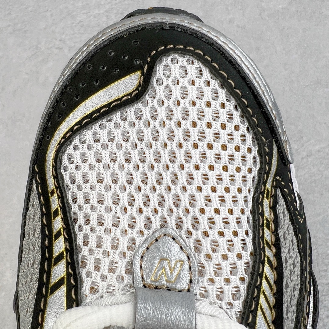 图片[10]-＃M纯原 New Balance M1906RA 白银 NB新百伦潮流复古织物皮革减震防滑耐磨轻便低帮跑步鞋 原档数据独立私模大底 唯一正确六层组合大底 RB前软后硬 百分百还原原鞋脚感 基于市场现有版本全新升级调整 NB市场最强产物 全网最全配色加持 全套原楦原纸板原厂数据开发 全鞋电脑针车加持 原厂网布 原装进口头层翻毛皮料正确绒感卡色 正确中底拉帮中底网布细节 一比一手工擦旧效果 冲裁组合 匠心打造 耗时两个月开发完成 工艺极其复杂难度可想而知 高端零售专供产物 尺码：36 37 37.5 38 38.5 39.5 40 40.5 41.5 42 42.5 43 44 44.5 45 45.5 46.5 47-选品中心