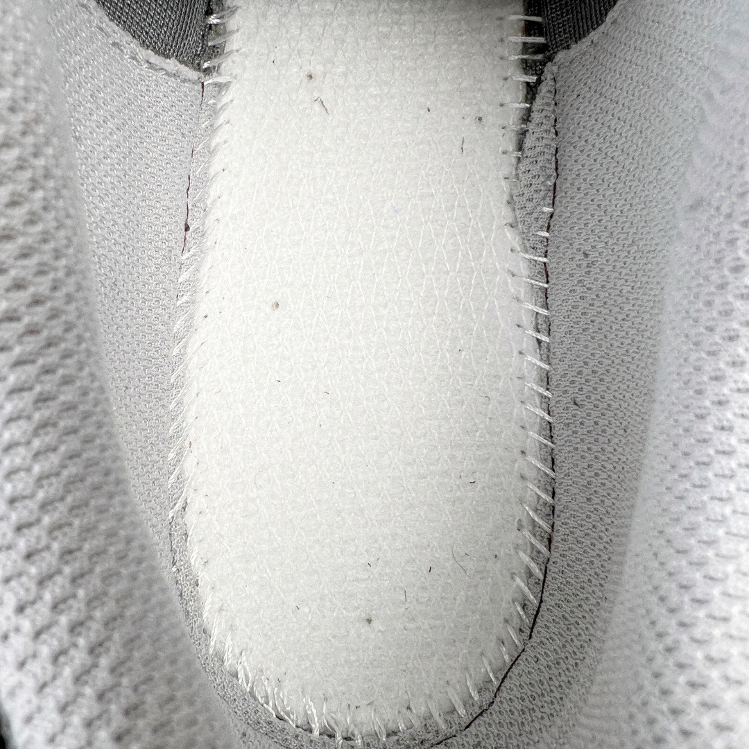 图片[18]-＃M纯原 New Balance M1906DA 燕尾灰 NB新百伦潮流复古织物皮革减震防滑耐磨轻便低帮跑步鞋 原档数据独立私模大底 唯一正确六层组合大底 RB前软后硬 百分百还原原鞋脚感 基于市场现有版本全新升级调整 NB市场最强产物 全网最全配色加持 全套原楦原纸板原厂数据开发 全鞋电脑针车加持 原厂网布 原装进口头层翻毛皮料正确绒感卡色 正确中底拉帮中底网布细节 一比一手工擦旧效果 冲裁组合 匠心打造 耗时两个月开发完成 工艺极其复杂难度可想而知 高端零售专供产物 尺码：36 37 37.5 38 38.5 39.5 40 40.5 41.5 42 42.5 43 44 44.5 45 45.5 46.5 47-选品中心