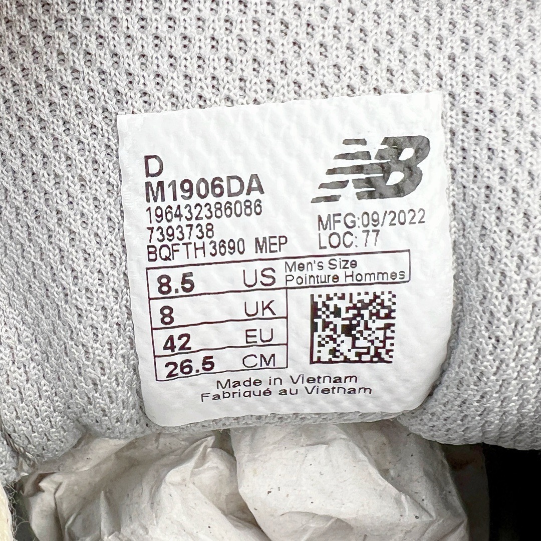 图片[17]-＃M纯原 New Balance M1906DA 燕尾灰 NB新百伦潮流复古织物皮革减震防滑耐磨轻便低帮跑步鞋 原档数据独立私模大底 唯一正确六层组合大底 RB前软后硬 百分百还原原鞋脚感 基于市场现有版本全新升级调整 NB市场最强产物 全网最全配色加持 全套原楦原纸板原厂数据开发 全鞋电脑针车加持 原厂网布 原装进口头层翻毛皮料正确绒感卡色 正确中底拉帮中底网布细节 一比一手工擦旧效果 冲裁组合 匠心打造 耗时两个月开发完成 工艺极其复杂难度可想而知 高端零售专供产物 尺码：36 37 37.5 38 38.5 39.5 40 40.5 41.5 42 42.5 43 44 44.5 45 45.5 46.5 47-选品中心