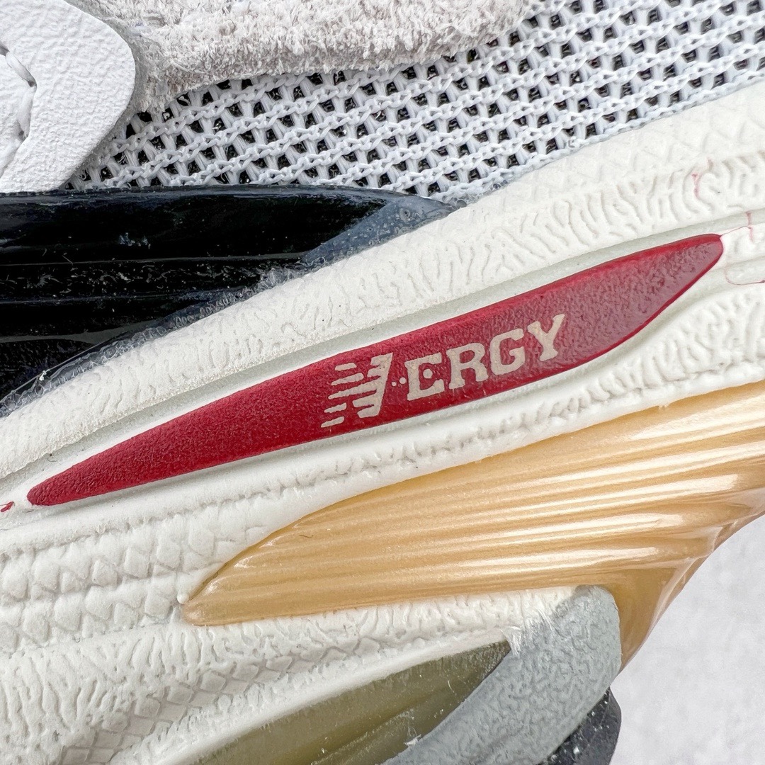 图片[11]-＃M纯原 New Balance M1906DC 白鲸白 NB新百伦潮流复古织物皮革减震防滑耐磨轻便低帮跑步鞋 原档数据独立私模大底 唯一正确六层组合大底 RB前软后硬 百分百还原原鞋脚感 基于市场现有版本全新升级调整 NB市场最强产物 全网最全配色加持 全套原楦原纸板原厂数据开发 全鞋电脑针车加持 原厂网布 原装进口头层翻毛皮料正确绒感卡色 正确中底拉帮中底网布细节 一比一手工擦旧效果 冲裁组合 匠心打造 耗时两个月开发完成 工艺极其复杂难度可想而知 高端零售专供产物 尺码：36 37 37.5 38 38.5 39.5 40 40.5 41.5 42 42.5 43 44 44.5 45 45.5 46.5 47-选品中心