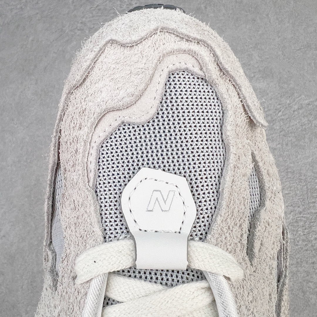 图片[12]-＃M纯原 New Balance M1906DC 白鲸白 NB新百伦潮流复古织物皮革减震防滑耐磨轻便低帮跑步鞋 原档数据独立私模大底 唯一正确六层组合大底 RB前软后硬 百分百还原原鞋脚感 基于市场现有版本全新升级调整 NB市场最强产物 全网最全配色加持 全套原楦原纸板原厂数据开发 全鞋电脑针车加持 原厂网布 原装进口头层翻毛皮料正确绒感卡色 正确中底拉帮中底网布细节 一比一手工擦旧效果 冲裁组合 匠心打造 耗时两个月开发完成 工艺极其复杂难度可想而知 高端零售专供产物 尺码：36 37 37.5 38 38.5 39.5 40 40.5 41.5 42 42.5 43 44 44.5 45 45.5 46.5 47-选品中心