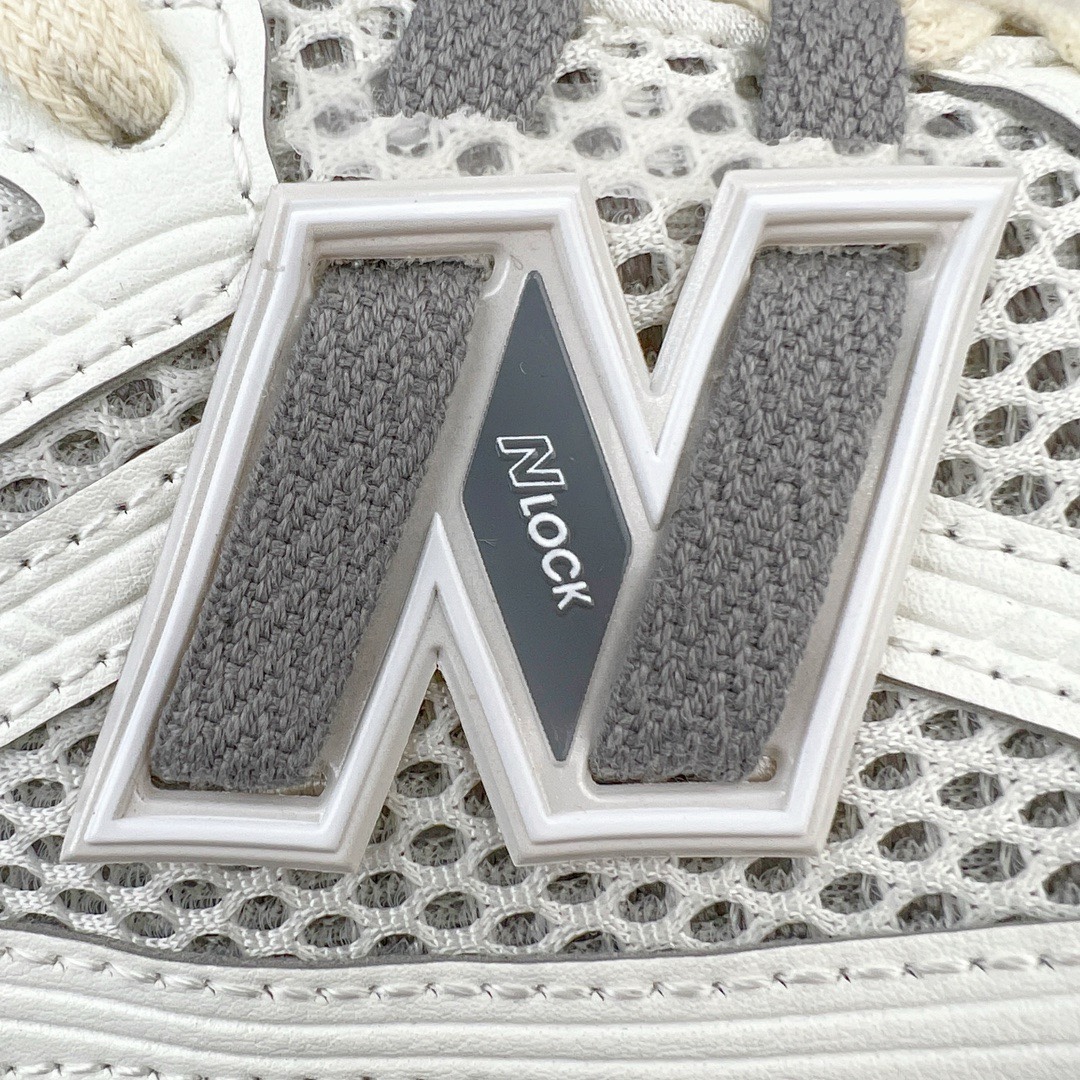 图片[10]-＃M纯原 New Balance M1906RP 白灰 NB新百伦潮流复古织物皮革减震防滑耐磨轻便低帮跑步鞋 原档数据独立私模大底 唯一正确六层组合大底 RB前软后硬 百分百还原原鞋脚感 基于市场现有版本全新升级调整 NB市场最强产物 全网最全配色加持 全套原楦原纸板原厂数据开发 全鞋电脑针车加持 原厂网布 原装进口头层翻毛皮料正确绒感卡色 正确中底拉帮中底网布细节 一比一手工擦旧效果 冲裁组合 匠心打造 耗时两个月开发完成 工艺极其复杂难度可想而知 高端零售专供产物 尺码：36 37 37.5 38 38.5 39.5 40 40.5 41.5 42 42.5 43 44 44.5 45 45.5 46.5 47-选品中心