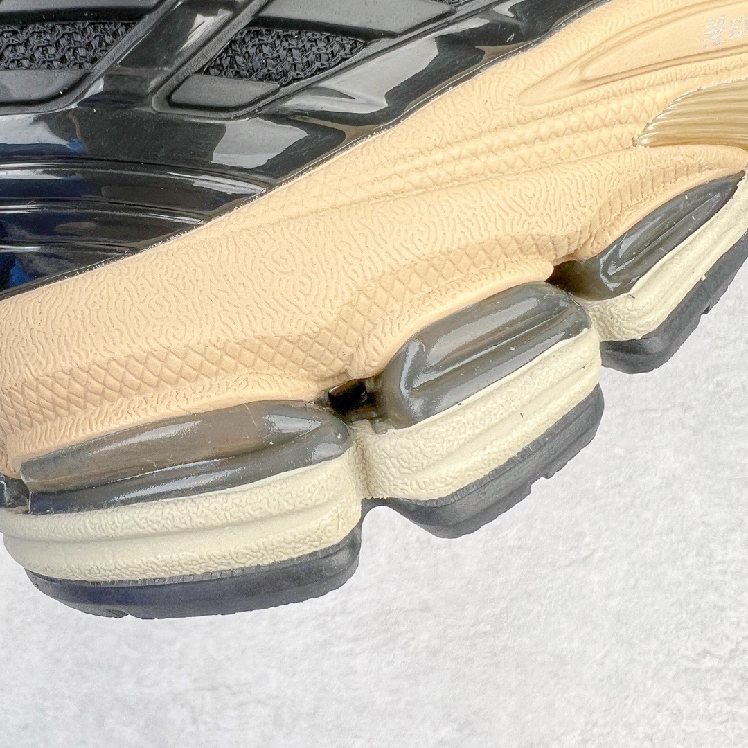 图片[14]-＃M纯原 New Balance M1906RK 黑色 NB新百伦潮流复古织物皮革减震防滑耐磨轻便低帮跑步鞋 原档数据独立私模大底 唯一正确六层组合大底 RB前软后硬 百分百还原原鞋脚感 基于市场现有版本全新升级调整 NB市场最强产物 全网最全配色加持 全套原楦原纸板原厂数据开发 全鞋电脑针车加持 原厂网布 原装进口头层翻毛皮料正确绒感卡色 正确中底拉帮中底网布细节 一比一手工擦旧效果 冲裁组合 匠心打造 耗时两个月开发完成 工艺极其复杂难度可想而知 高端零售专供产物 尺码：36 37 37.5 38 38.5 39.5 40 40.5 41.5 42 42.5 43 44 44.5 45 45.5 46.5 47-选品中心