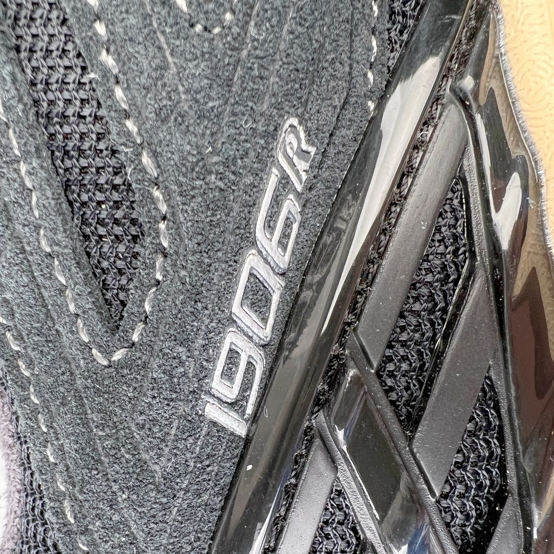 图片[11]-＃M纯原 New Balance M1906RK 黑色 NB新百伦潮流复古织物皮革减震防滑耐磨轻便低帮跑步鞋 原档数据独立私模大底 唯一正确六层组合大底 RB前软后硬 百分百还原原鞋脚感 基于市场现有版本全新升级调整 NB市场最强产物 全网最全配色加持 全套原楦原纸板原厂数据开发 全鞋电脑针车加持 原厂网布 原装进口头层翻毛皮料正确绒感卡色 正确中底拉帮中底网布细节 一比一手工擦旧效果 冲裁组合 匠心打造 耗时两个月开发完成 工艺极其复杂难度可想而知 高端零售专供产物 尺码：36 37 37.5 38 38.5 39.5 40 40.5 41.5 42 42.5 43 44 44.5 45 45.5 46.5 47-选品中心