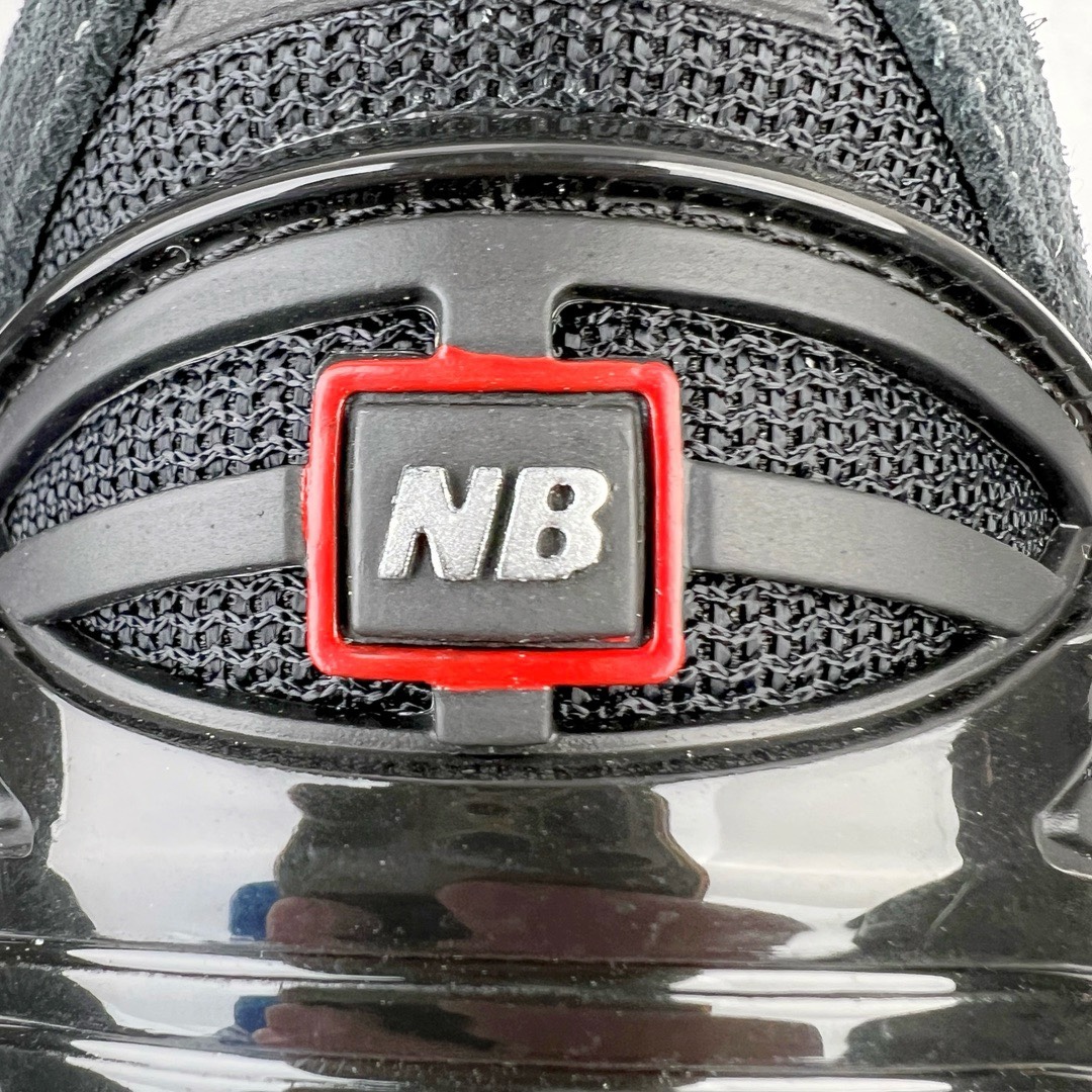 图片[10]-＃M纯原 New Balance M1906RK 黑色 NB新百伦潮流复古织物皮革减震防滑耐磨轻便低帮跑步鞋 原档数据独立私模大底 唯一正确六层组合大底 RB前软后硬 百分百还原原鞋脚感 基于市场现有版本全新升级调整 NB市场最强产物 全网最全配色加持 全套原楦原纸板原厂数据开发 全鞋电脑针车加持 原厂网布 原装进口头层翻毛皮料正确绒感卡色 正确中底拉帮中底网布细节 一比一手工擦旧效果 冲裁组合 匠心打造 耗时两个月开发完成 工艺极其复杂难度可想而知 高端零售专供产物 尺码：36 37 37.5 38 38.5 39.5 40 40.5 41.5 42 42.5 43 44 44.5 45 45.5 46.5 47-选品中心