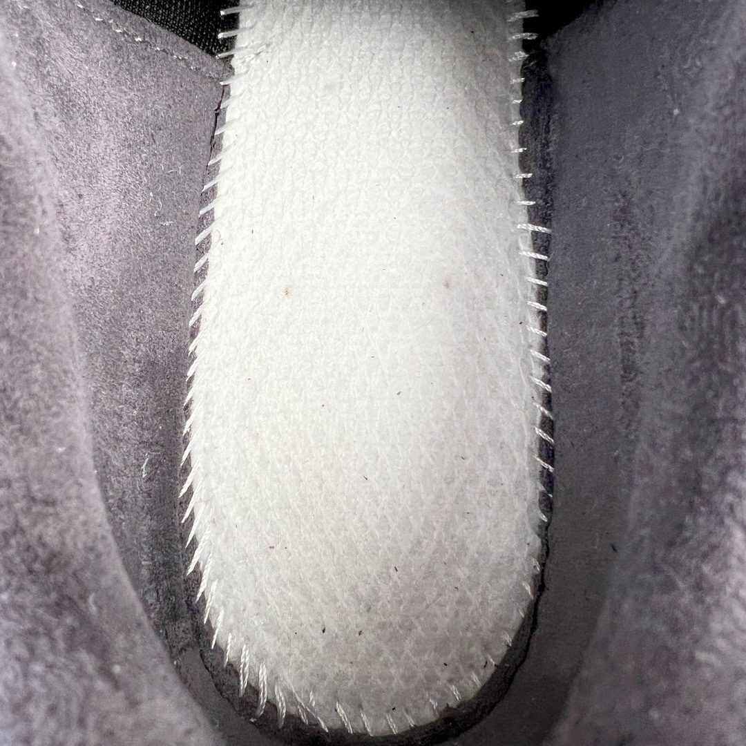 图片[18]-＃M纯原 New Balance M1906RK 黑色 NB新百伦潮流复古织物皮革减震防滑耐磨轻便低帮跑步鞋 原档数据独立私模大底 唯一正确六层组合大底 RB前软后硬 百分百还原原鞋脚感 基于市场现有版本全新升级调整 NB市场最强产物 全网最全配色加持 全套原楦原纸板原厂数据开发 全鞋电脑针车加持 原厂网布 原装进口头层翻毛皮料正确绒感卡色 正确中底拉帮中底网布细节 一比一手工擦旧效果 冲裁组合 匠心打造 耗时两个月开发完成 工艺极其复杂难度可想而知 高端零售专供产物 尺码：36 37 37.5 38 38.5 39.5 40 40.5 41.5 42 42.5 43 44 44.5 45 45.5 46.5 47-选品中心