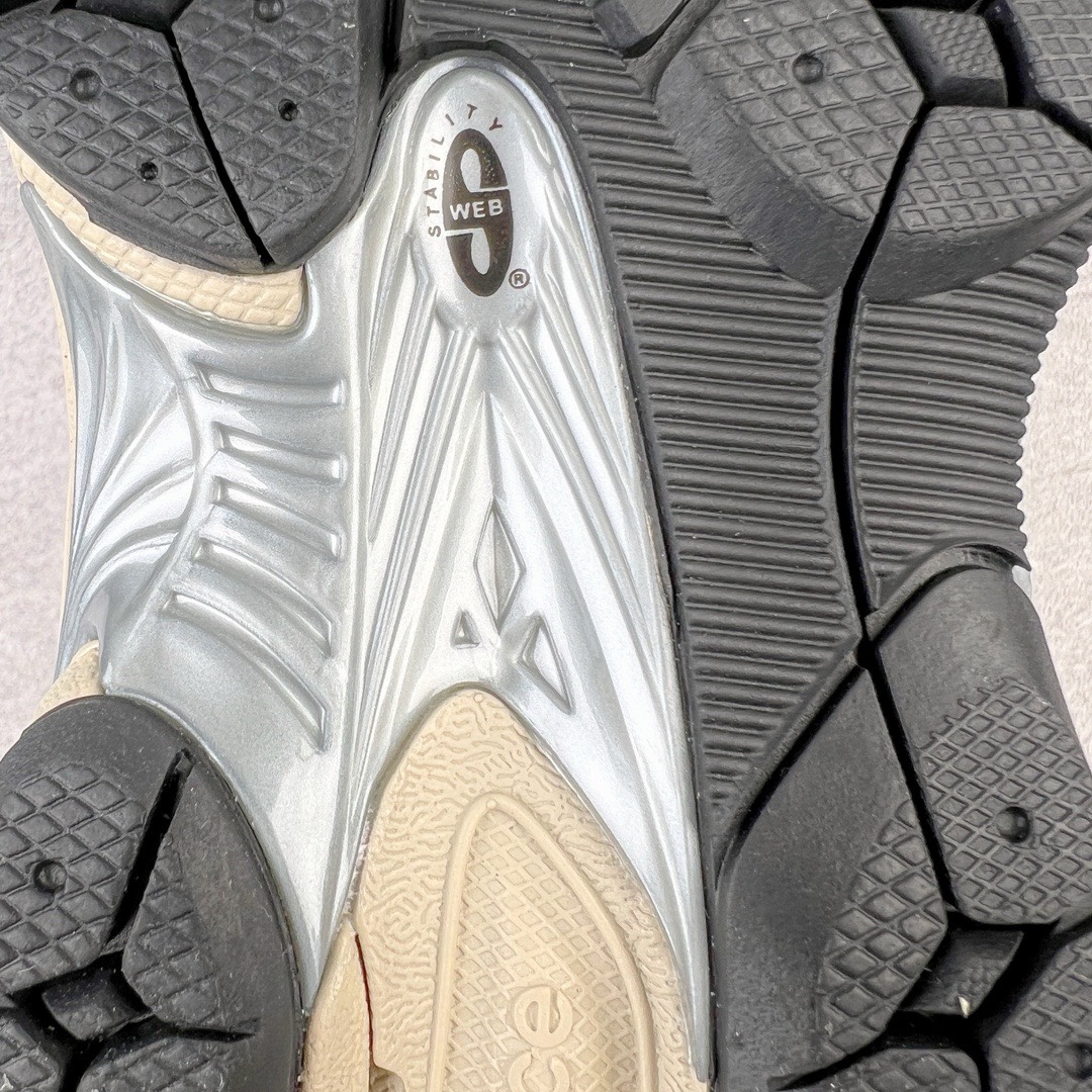 图片[10]-＃M纯原 New Balance M1906RL 浅棕灰 NB新百伦潮流复古织物皮革减震防滑耐磨轻便低帮跑步鞋 原档数据独立私模大底 唯一正确六层组合大底 RB前软后硬 百分百还原原鞋脚感 基于市场现有版本全新升级调整 NB市场最强产物 全网最全配色加持 全套原楦原纸板原厂数据开发 全鞋电脑针车加持 原厂网布 原装进口头层翻毛皮料正确绒感卡色 正确中底拉帮中底网布细节 一比一手工擦旧效果 冲裁组合 匠心打造 耗时两个月开发完成 工艺极其复杂难度可想而知 高端零售专供产物 尺码：36 37 37.5 38 38.5 39.5 40 40.5 41.5 42 42.5 43 44 44.5 45 45.5 46.5 47-选品中心