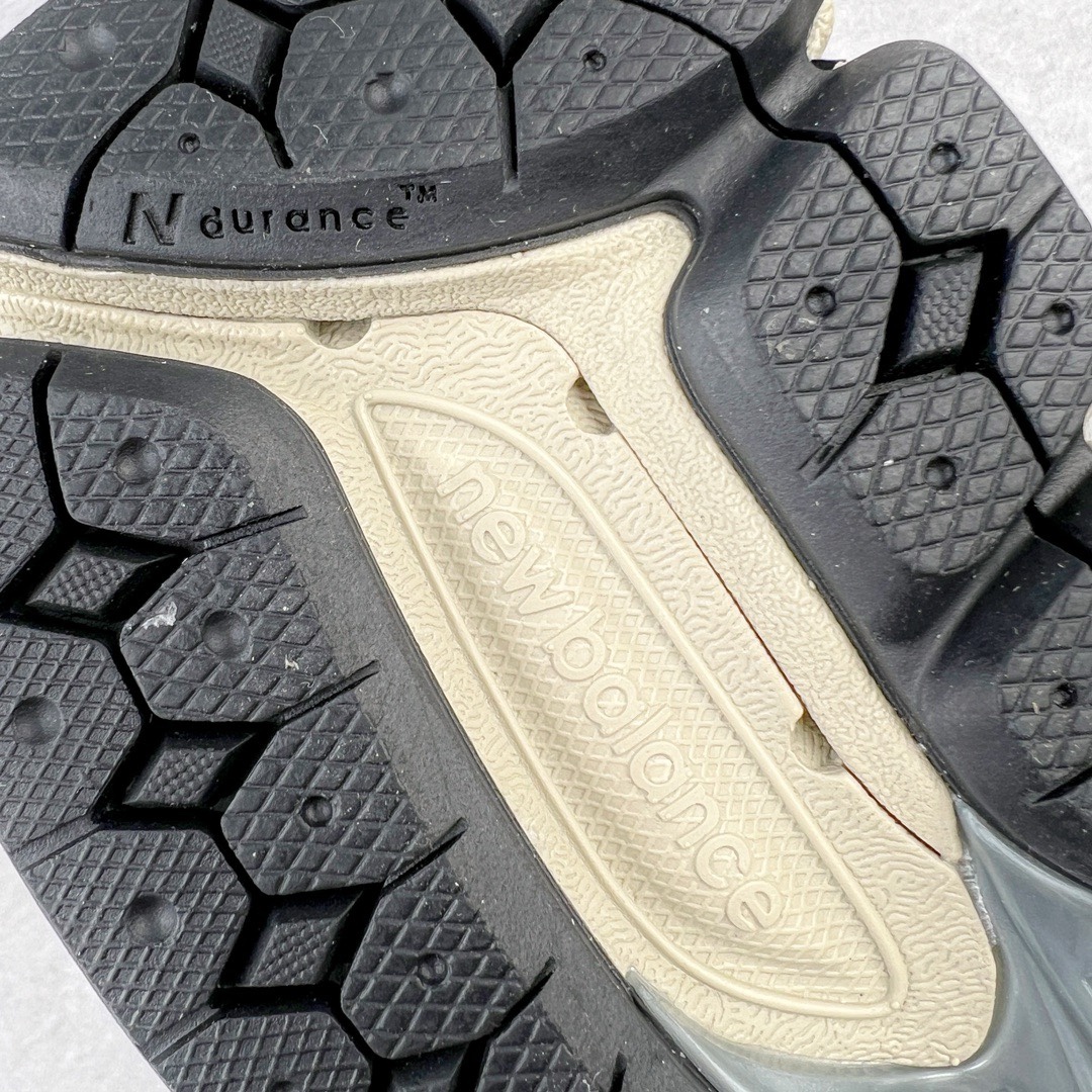 图片[11]-＃M纯原 New Balance M1906RL 浅棕灰 NB新百伦潮流复古织物皮革减震防滑耐磨轻便低帮跑步鞋 原档数据独立私模大底 唯一正确六层组合大底 RB前软后硬 百分百还原原鞋脚感 基于市场现有版本全新升级调整 NB市场最强产物 全网最全配色加持 全套原楦原纸板原厂数据开发 全鞋电脑针车加持 原厂网布 原装进口头层翻毛皮料正确绒感卡色 正确中底拉帮中底网布细节 一比一手工擦旧效果 冲裁组合 匠心打造 耗时两个月开发完成 工艺极其复杂难度可想而知 高端零售专供产物 尺码：36 37 37.5 38 38.5 39.5 40 40.5 41.5 42 42.5 43 44 44.5 45 45.5 46.5 47-选品中心