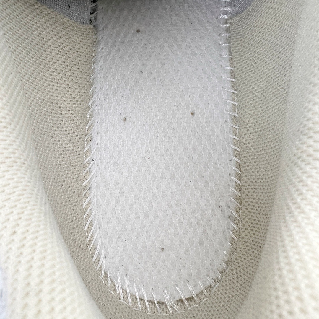 图片[18]-＃M纯原 New Balance M1906RQ 白绿 NB新百伦潮流复古织物皮革减震防滑耐磨轻便低帮跑步鞋 原档数据独立私模大底 唯一正确六层组合大底 RB前软后硬 百分百还原原鞋脚感 基于市场现有版本全新升级调整 NB市场最强产物 全网最全配色加持 全套原楦原纸板原厂数据开发 全鞋电脑针车加持 原厂网布 原装进口头层翻毛皮料正确绒感卡色 正确中底拉帮中底网布细节 一比一手工擦旧效果 冲裁组合 匠心打造 耗时两个月开发完成 工艺极其复杂难度可想而知 高端零售专供产物 尺码：36 37 37.5 38 38.5 39.5 40 40.5 41.5 42 42.5 43 44 44.5 45 45.5 46.5 47-选品中心