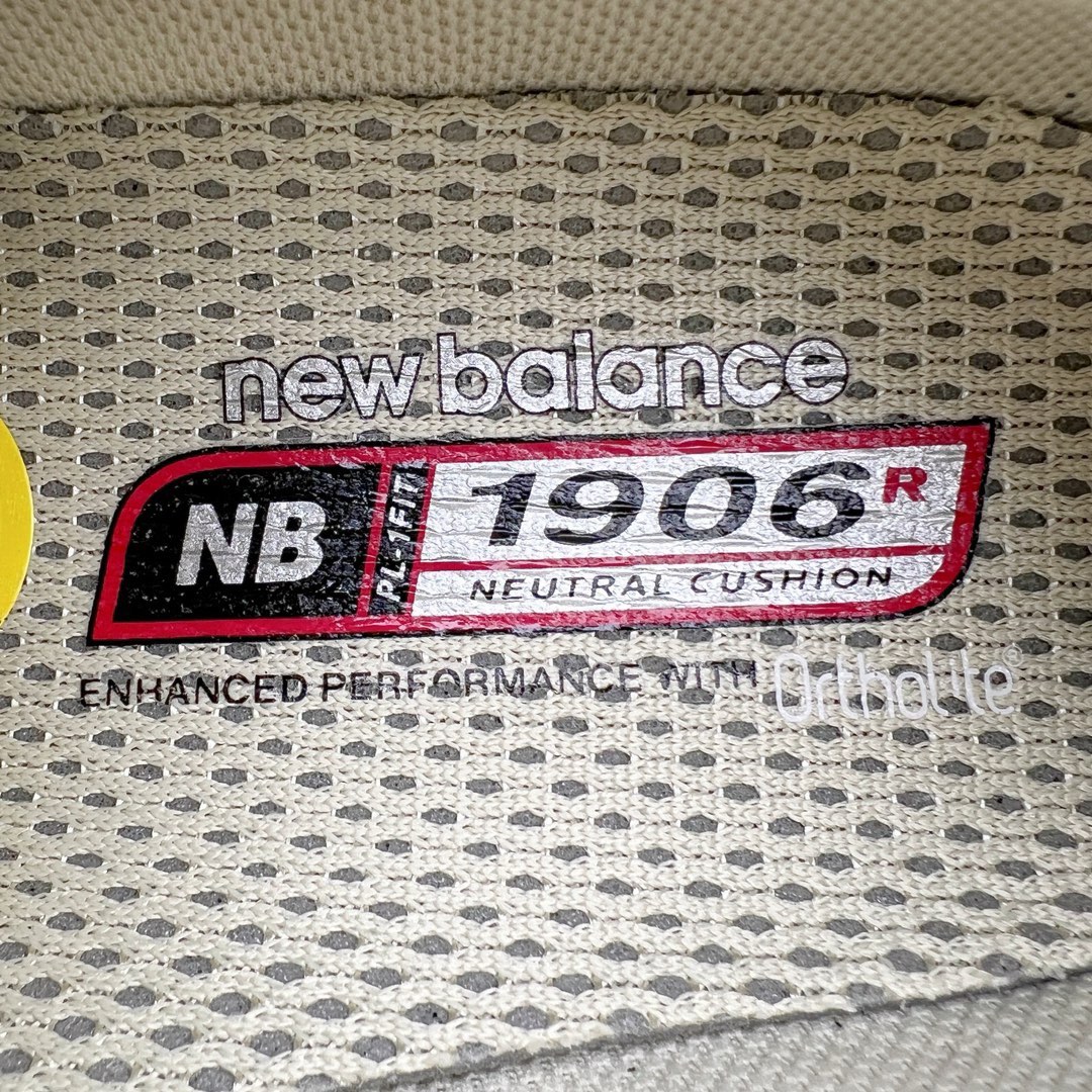 图片[16]-＃M纯原 New Balance M1906RQ 白绿 NB新百伦潮流复古织物皮革减震防滑耐磨轻便低帮跑步鞋 原档数据独立私模大底 唯一正确六层组合大底 RB前软后硬 百分百还原原鞋脚感 基于市场现有版本全新升级调整 NB市场最强产物 全网最全配色加持 全套原楦原纸板原厂数据开发 全鞋电脑针车加持 原厂网布 原装进口头层翻毛皮料正确绒感卡色 正确中底拉帮中底网布细节 一比一手工擦旧效果 冲裁组合 匠心打造 耗时两个月开发完成 工艺极其复杂难度可想而知 高端零售专供产物 尺码：36 37 37.5 38 38.5 39.5 40 40.5 41.5 42 42.5 43 44 44.5 45 45.5 46.5 47-选品中心