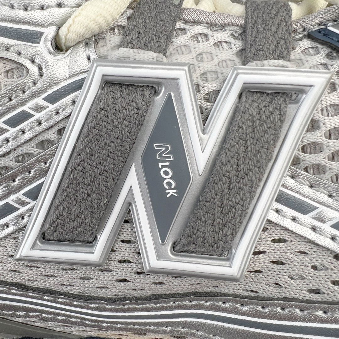 图片[10]-＃M纯原 New Balance M1906RTI 灰银 NB新百伦潮流复古织物皮革减震防滑耐磨轻便低帮跑步鞋 原档数据独立私模大底 唯一正确六层组合大底 RB前软后硬 百分百还原原鞋脚感 基于市场现有版本全新升级调整 NB市场最强产物 全网最全配色加持 全套原楦原纸板原厂数据开发 全鞋电脑针车加持 原厂网布 原装进口头层翻毛皮料正确绒感卡色 正确中底拉帮中底网布细节 一比一手工擦旧效果 冲裁组合 匠心打造 耗时两个月开发完成 工艺极其复杂难度可想而知 高端零售专供产物 尺码：36 37 37.5 38 38.5 39.5 40 40.5 41.5 42 42.5 43 44 44.5 45 45.5 46.5 47-选品中心