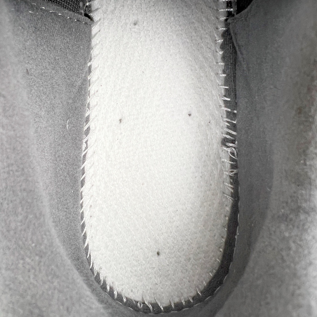 图片[18]-＃M纯原 New Balance M1906RB 经典灰 NB新百伦潮流复古织物皮革减震防滑耐磨轻便低帮跑步鞋 原档数据独立私模大底 唯一正确六层组合大底 RB前软后硬 百分百还原原鞋脚感 基于市场现有版本全新升级调整 NB市场最强产物 全网最全配色加持 全套原楦原纸板原厂数据开发 全鞋电脑针车加持 原厂网布 原装进口头层翻毛皮料正确绒感卡色 正确中底拉帮中底网布细节 一比一手工擦旧效果 冲裁组合 匠心打造 耗时两个月开发完成 工艺极其复杂难度可想而知 高端零售专供产物 尺码：36 37 37.5 38 38.5 39.5 40 40.5 41.5 42 42.5 43 44 44.5 45 45.5 46.5 47-选品中心