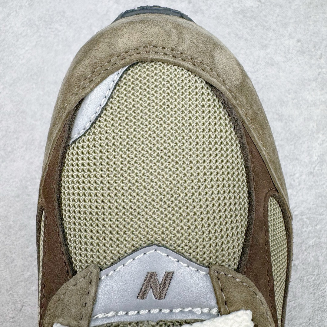 图片[14]-＃M纯原 New Balance M2002RHN 绿色 NB新百伦潮流复古织物皮革减震防滑耐磨轻便低帮跑步鞋 原档数据独立私模大底 唯一正确六层组合大底 RB前软后硬 百分百还原原鞋脚感 基于市场现有版本全新升级调整 NB市场最强产物 全网最全配色加持 全套原楦原纸板原厂数据开发 全鞋电脑针车加持 原厂网布 原装进口头层翻毛皮料正确绒感卡色 正确中底拉帮中底网布细节 一比一手工擦旧效果 冲裁组合 匠心打造 耗时两个月开发完成 工艺极其复杂难度可想而知 高端零售专供产物 尺码：36 37 37.5 38 38.5 39.5 40 40.5 41.5 42 42.5 43 44 44.5 45 45.5 46.5 47-选品中心