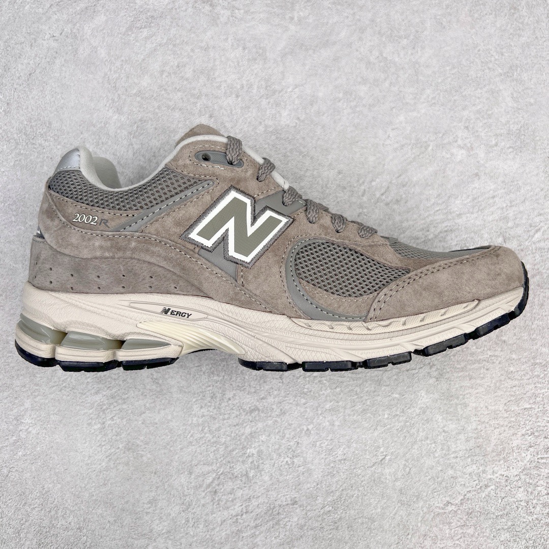 图片[3]-＃M纯原 New Balance M2002R NB新百伦潮流复古织物皮革减震防滑耐磨轻便低帮跑步鞋 原档数据独立私模大底 唯一正确六层组合大底 RB前软后硬 百分百还原原鞋脚感 基于市场现有版本全新升级调整 NB市场最强产物 全网最全配色加持 全套原楦原纸板原厂数据开发 全鞋电脑针车加持 原厂网布 原装进口头层翻毛皮料正确绒感卡色 正确中底拉帮中底网布细节 一比一手工擦旧效果 冲裁组合 匠心打造 耗时两个月开发完成 工艺极其复杂难度可想而知 高端零售专供产物 尺码：36 37 37.5 38 38.5 39.5 40 40.5 41.5 42 42.5 43 44 44.5 45 45.5 46.5 47-选品中心