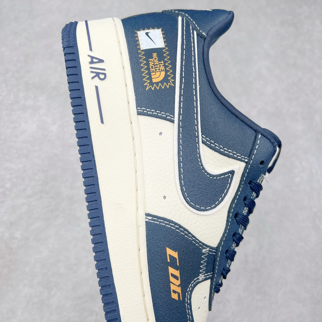 图片[6]-NK Air Force 1´07 Low 空军一号低帮百搭休闲运动板鞋 KK1988-014 柔软、弹性十足的缓震性能和出色的中底设计 横跨复古与现代的外型结合 造就出风靡全球 三十多年的Force 1 直到今天还深受青睐 尺码：36 36.5 37.5 38 38.5 39 40 40.5 41 42 42.5 43 44 44.5 45-选品中心