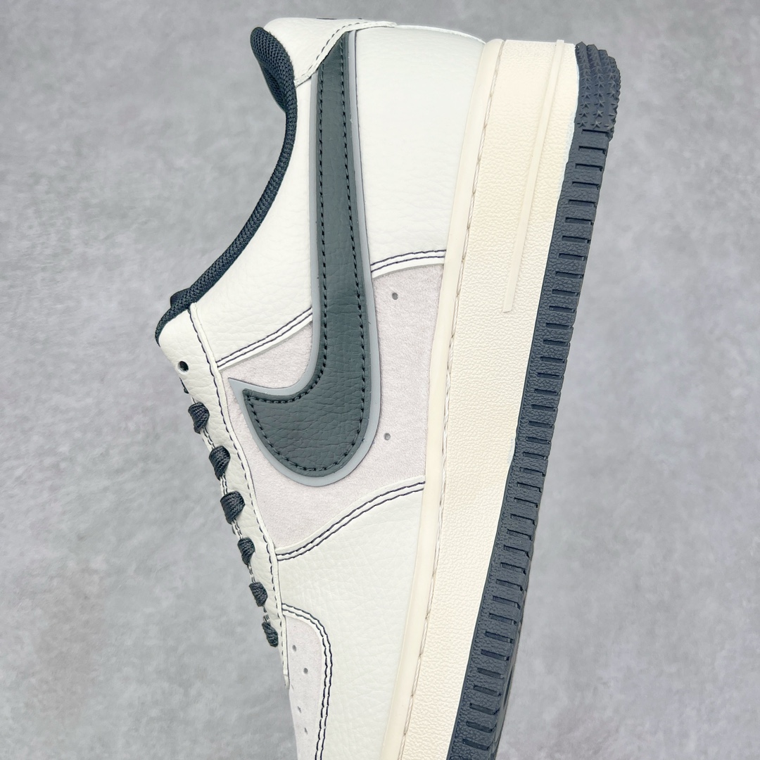 图片[7]-NK Air Force 1´07 Low 空军一号低帮百搭休闲运动板鞋 XZ6188-018 柔软、弹性十足的缓震性能和出色的中底设计 横跨复古与现代的外型结合 造就出风靡全球 三十多年的Force 1 直到今天还深受青睐 尺码：36 36.5 37.5 38 38.5 39 40 40.5 41 42 42.5 43 44 44.5 45-选品中心