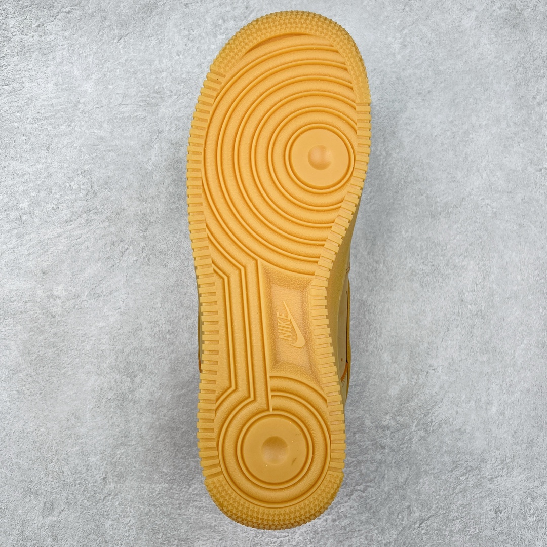 图片[9]-NK Air Force 1´07 Low 空军一号低帮百搭休闲运动板鞋 CJ9197-102 柔软、弹性十足的缓震性能和出色的中底设计 横跨复古与现代的外型结合 造就出风靡全球 三十多年的Force 1 直到今天还深受青睐 尺码：36 36.5 37.5 38 38.5 39 40 40.5 41 42 42.5 43 44 44.5 45-选品中心