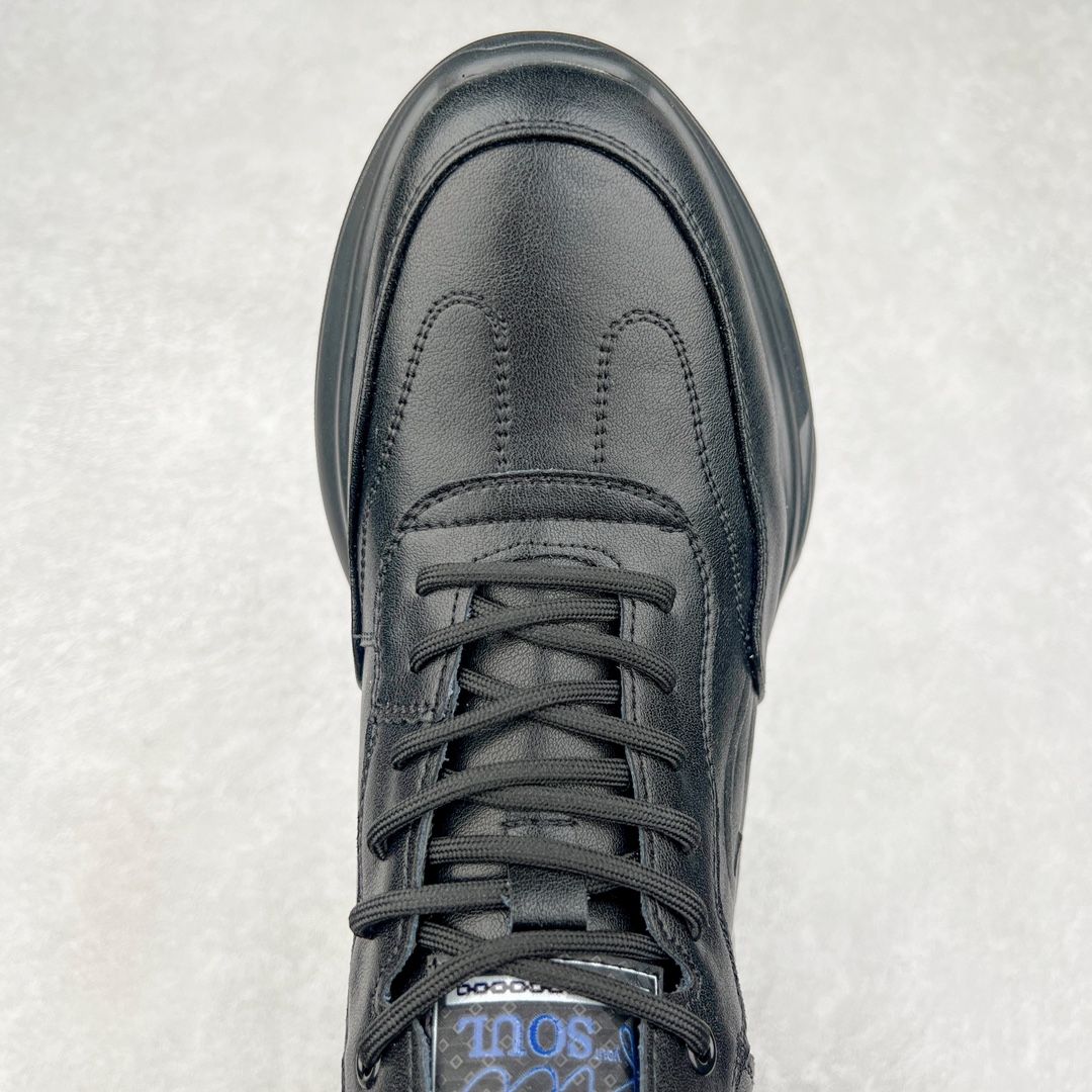 图片[4]-Ecco爱步潮流男鞋2024秋季秋冬款街头潮搭休闲鞋 男款百搭鞋 街头系列新品 工艺牛皮鞋面 挺阔有型纹理清晰 柔韧耐穿 功能性鞋扣让系带更加贴合脚型 自由调节松紧，方便快捷 个性后鞋尾 凸显潮流新元素PU橡胶大底 柔韧耐穿防滑 助力日常舒适穿行 尺码：39-44-选品中心