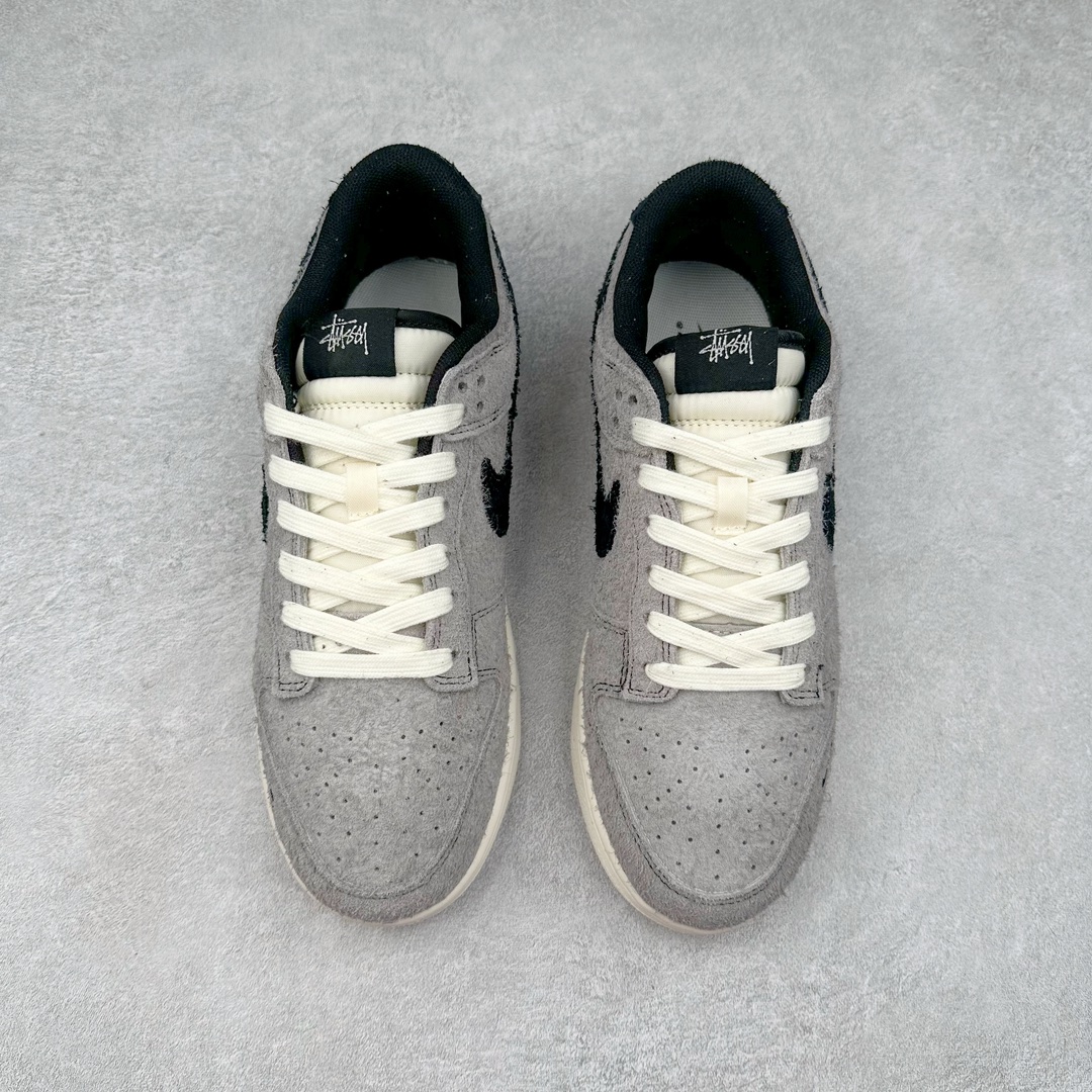 图片[2]-NK Dunk Low 定制配色 MM1089-027 大厂出品 极力推荐 原装头层材料 独家版型蒸餾加工帶來的是更好的视觉和脚感体验大厂纯原品质出货 清洁度 电绣工艺 皮料切割干净无任何毛边 细节完美 尺码：36 36.5 37.5 38 38.5 39 40 40.5 41 42 42.5 43 44 44.5 45 46 47.5-选品中心