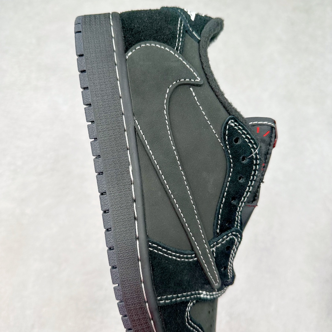 图片[6]-＃福利特价 Travis Scott x Air Jordan AJ1 Low OG SP TS联名倒钩低帮 外贸特供批次 全套原纸板楦头开发 确保原汁原味 完美呈现一代版型 一比一鞋头弧度高度鞋身弧度 此版本只针对中端市场 细节品控鞋型随意秒杀市面同价位 鞋型完美 不臃肿别扭 头层皮料加持 用料绝不含糊 进口玻璃冲刀皮料裁剪零毛边 电脑针车工艺 超高鞋面清洁度 最高QC检验标准 控制溢胶瑕疵 原盒原配 飞翼3D高频深度立体 工艺方面大到整体鞋型 漏斗收腰 底线拉帮 LOGO立体程度 小到针眼排布 载片对称 冲孔效果 鞋标规范 鞋垫背胶等等 无一不是口碑收割 每双都是一个回头客 尺码：36 36.5 37.5 38 38.5 39 40 40.5 41 42 42.5 43 44 44.5 45 46 47.5-选品中心