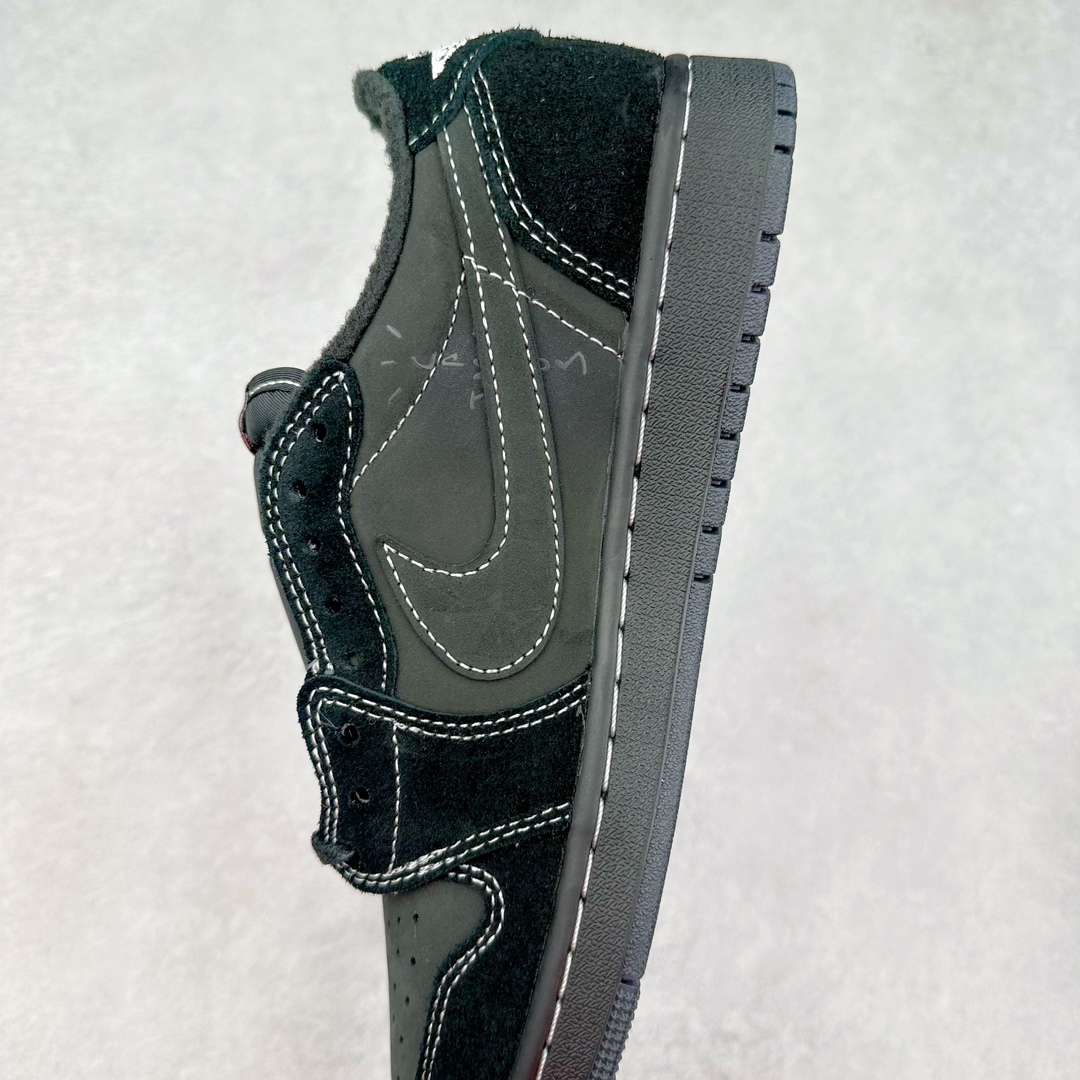 图片[7]-＃福利特价 Travis Scott x Air Jordan AJ1 Low OG SP TS联名倒钩低帮 外贸特供批次 全套原纸板楦头开发 确保原汁原味 完美呈现一代版型 一比一鞋头弧度高度鞋身弧度 此版本只针对中端市场 细节品控鞋型随意秒杀市面同价位 鞋型完美 不臃肿别扭 头层皮料加持 用料绝不含糊 进口玻璃冲刀皮料裁剪零毛边 电脑针车工艺 超高鞋面清洁度 最高QC检验标准 控制溢胶瑕疵 原盒原配 飞翼3D高频深度立体 工艺方面大到整体鞋型 漏斗收腰 底线拉帮 LOGO立体程度 小到针眼排布 载片对称 冲孔效果 鞋标规范 鞋垫背胶等等 无一不是口碑收割 每双都是一个回头客 尺码：36 36.5 37.5 38 38.5 39 40 40.5 41 42 42.5 43 44 44.5 45 46 47.5-选品中心