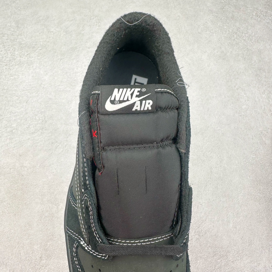 图片[5]-＃福利特价 Travis Scott x Air Jordan AJ1 Low OG SP TS联名倒钩低帮 外贸特供批次 全套原纸板楦头开发 确保原汁原味 完美呈现一代版型 一比一鞋头弧度高度鞋身弧度 此版本只针对中端市场 细节品控鞋型随意秒杀市面同价位 鞋型完美 不臃肿别扭 头层皮料加持 用料绝不含糊 进口玻璃冲刀皮料裁剪零毛边 电脑针车工艺 超高鞋面清洁度 最高QC检验标准 控制溢胶瑕疵 原盒原配 飞翼3D高频深度立体 工艺方面大到整体鞋型 漏斗收腰 底线拉帮 LOGO立体程度 小到针眼排布 载片对称 冲孔效果 鞋标规范 鞋垫背胶等等 无一不是口碑收割 每双都是一个回头客 尺码：36 36.5 37.5 38 38.5 39 40 40.5 41 42 42.5 43 44 44.5 45 46 47.5-选品中心