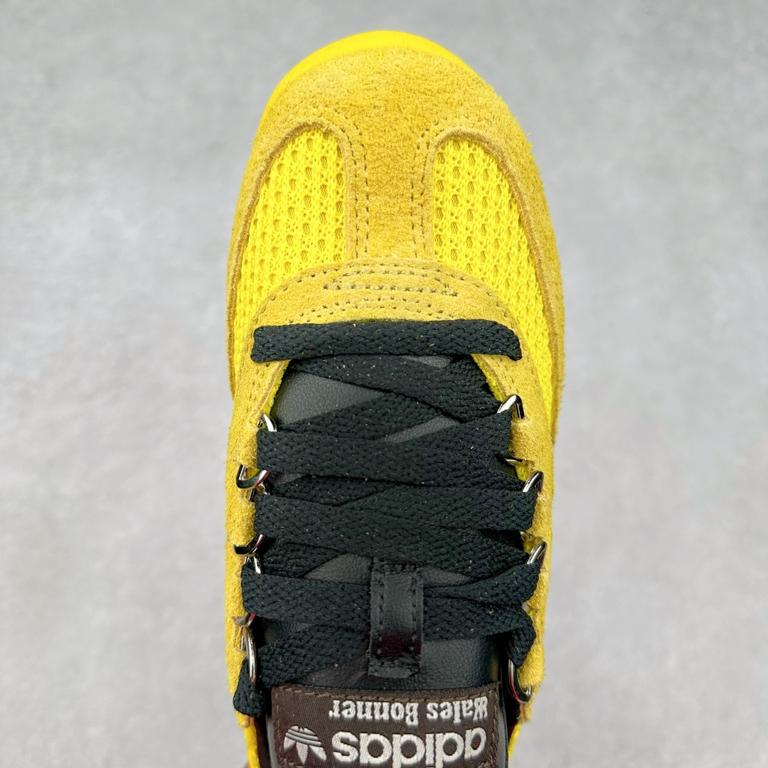 图片[4]-Wales Bonner X adidas Originals SL76 联名黄色 IH9906 Wales Bonner 与 adidas Originals 的联乘系列再次掀起时尚热潮，而其中的 SL76 鞋款更是成为了焦点。相比无鞋盖的Samba，SL76更能俘获我的青睐 这款鞋不仅是对1972年慕尼黑奥运会上经典跑鞋SL72的致敬，更是将怀旧风情与现代设计完美融合。修长的鞋型、针织网层鞋身与绒面板料的交汇，都展现了其精湛的工艺与独特品味。皮革材质的标志三条杠点缀与中底一抹白色腰线，更是为其增添了几分复古奢华的气息。D形环扣的巧妙设计，为鞋带增添了趣味性，同时也提升了鞋款的实用性。鞋底采用EVA材质，不仅增加了鞋款的高度，还提供了更好的缓震性能。齿纹橡胶外底则保证了鞋款的抓地力和耐磨性，让穿着者在运动时更加稳定、安全。尺码：36 36.5 37.5 38 38.5 39 40 40.5 41 42 42.5 43 44 44.5 45-选品中心
