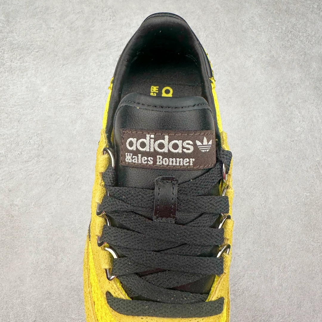 图片[5]-Wales Bonner X adidas Originals SL76 联名黄色 IH9906 Wales Bonner 与 adidas Originals 的联乘系列再次掀起时尚热潮，而其中的 SL76 鞋款更是成为了焦点。相比无鞋盖的Samba，SL76更能俘获我的青睐 这款鞋不仅是对1972年慕尼黑奥运会上经典跑鞋SL72的致敬，更是将怀旧风情与现代设计完美融合。修长的鞋型、针织网层鞋身与绒面板料的交汇，都展现了其精湛的工艺与独特品味。皮革材质的标志三条杠点缀与中底一抹白色腰线，更是为其增添了几分复古奢华的气息。D形环扣的巧妙设计，为鞋带增添了趣味性，同时也提升了鞋款的实用性。鞋底采用EVA材质，不仅增加了鞋款的高度，还提供了更好的缓震性能。齿纹橡胶外底则保证了鞋款的抓地力和耐磨性，让穿着者在运动时更加稳定、安全。尺码：36 36.5 37.5 38 38.5 39 40 40.5 41 42 42.5 43 44 44.5 45-选品中心