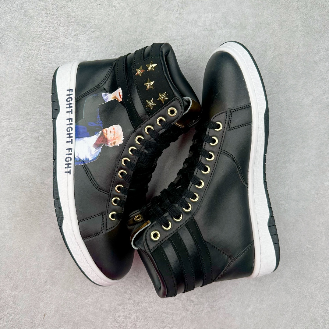 图片[3]-特朗普推出一款“永不投降”运动鞋，特朗普个人运动鞋品牌Trump Never Surrender High-Top 特朗普一代系列高帮总统休闲运动篮球板鞋“皮革液态银USA”PKTLP001 美国前总统特朗普（Donald Trump）日前推出一双要价399美元、名为“永不投降（Never Surrender High-Tops）”的金色高筒运动鞋，引发外界抢购，该运动鞋在推出不到半天的时间即售罄。对此，现任总统拜登（Joe Biden）竞选团队感到不以为然，抨击特朗普兜售盗版奢侈品品牌Off-White球鞋。尺码：40 40.5 41 42 42.5 43 44 44.5 45 46 47.5-选品中心