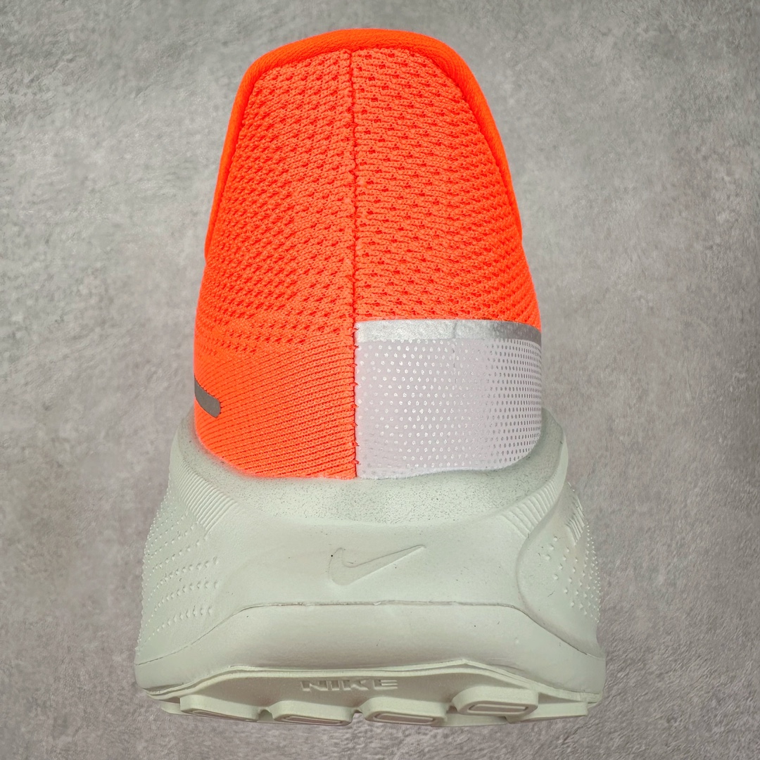 图片[8]-NK Zoom Pegasus 飞马41代马拉松系列网面透气缓震疾速跑鞋 拥有 Zoom Air 一如既往的稳定感和流畅感 鞋面采用工程网眼设计 为特定高热区域营造出色透气性 进一步增加鞋面的穿孔数量 让足部能够快速散热 中足搭配 Flywire 飞线 在高速运动时营造舒适稳定的贴合感 内置Zoon气垫加持 动力十足 货号：HQ2938-800 尺码：36 36.5 37.5 38 38.5 39 40 40.5 41 42 42.5 43 44 44.5 45-选品中心