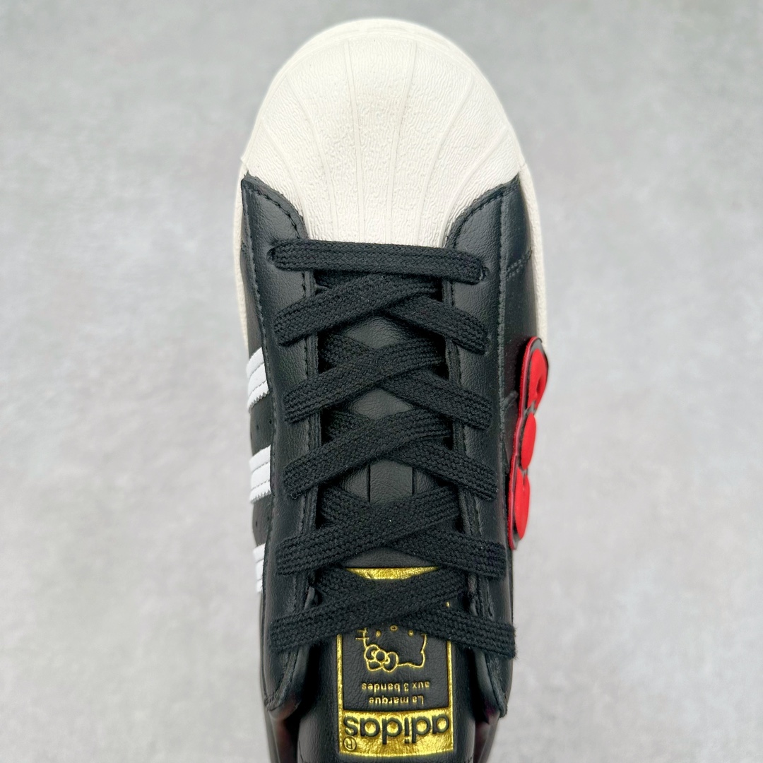 图片[4]-AD Originals Superstar 经典复古贝壳头板鞋 IF4399 诞生于1969年 是第一双将全皮面鞋 身与橡胶鞋头结合在一起的低帮篮球鞋 Superstar最开始 是作为高帮篮球鞋Pro Model的低帮版本而出现的 但因为其独特和醒目的橡胶鞋头造型而让大家熟知 被大家形象地称为\\\”shelltoe\\\”贝壳头 在70年代的美国职业篮球场上 接近3/4的NBA球员都将这双Superstar作为场上用鞋 80年代之后 经过不断的改良和发展 Superstar逐渐成为横跨时装、音乐、街头文化、休闲和运动等各大领域的时尚潮鞋 尺码：36 36.5 37 38 38.5 39 40 40.5 41 42 42.5 43 44 44.5 45-选品中心