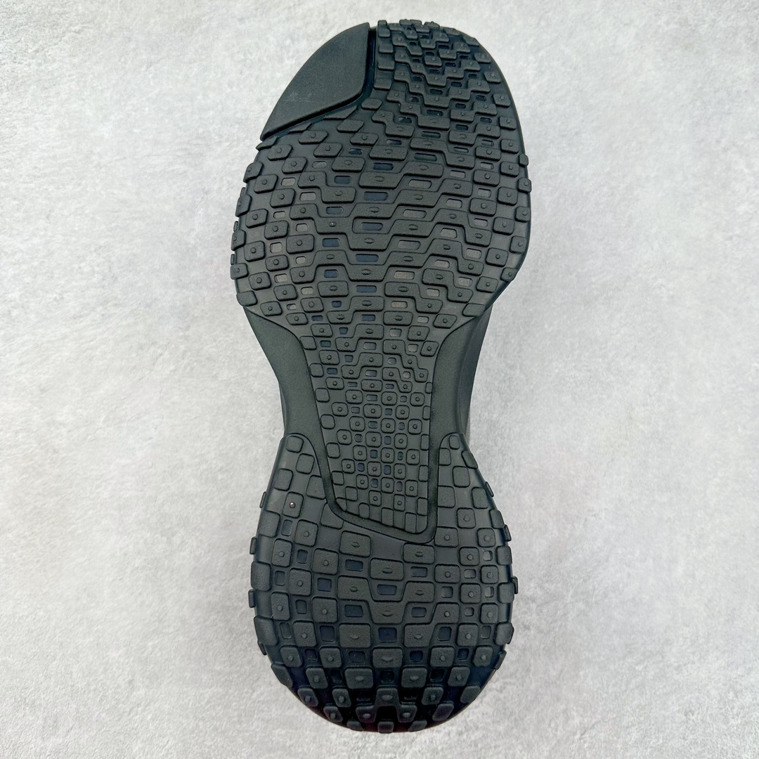 图片[9]-Ecco爱步潮流男鞋2024秋季秋冬款街头潮搭休闲鞋 男款百搭鞋 街头系列新品 工艺牛皮鞋面 挺阔有型纹理清晰 柔韧耐穿 功能性鞋扣让系带更加贴合脚型 自由调节松紧，方便快捷 个性后鞋尾 凸显潮流新元素PU橡胶大底 柔韧耐穿防滑 助力日常舒适穿行 尺码：39-44-选品中心