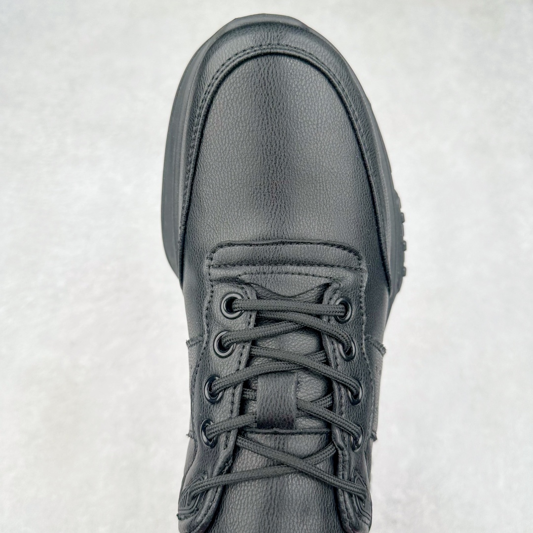 图片[4]-Ecco爱步潮流男鞋2024秋季秋冬款街头潮搭休闲鞋 男款百搭鞋 街头系列新品 工艺牛皮鞋面 挺阔有型纹理清晰 柔韧耐穿 功能性鞋扣让系带更加贴合脚型 自由调节松紧，方便快捷 个性后鞋尾 凸显潮流新元素PU橡胶大底 柔韧耐穿防滑 助力日常舒适穿行 尺码：39-44-选品中心