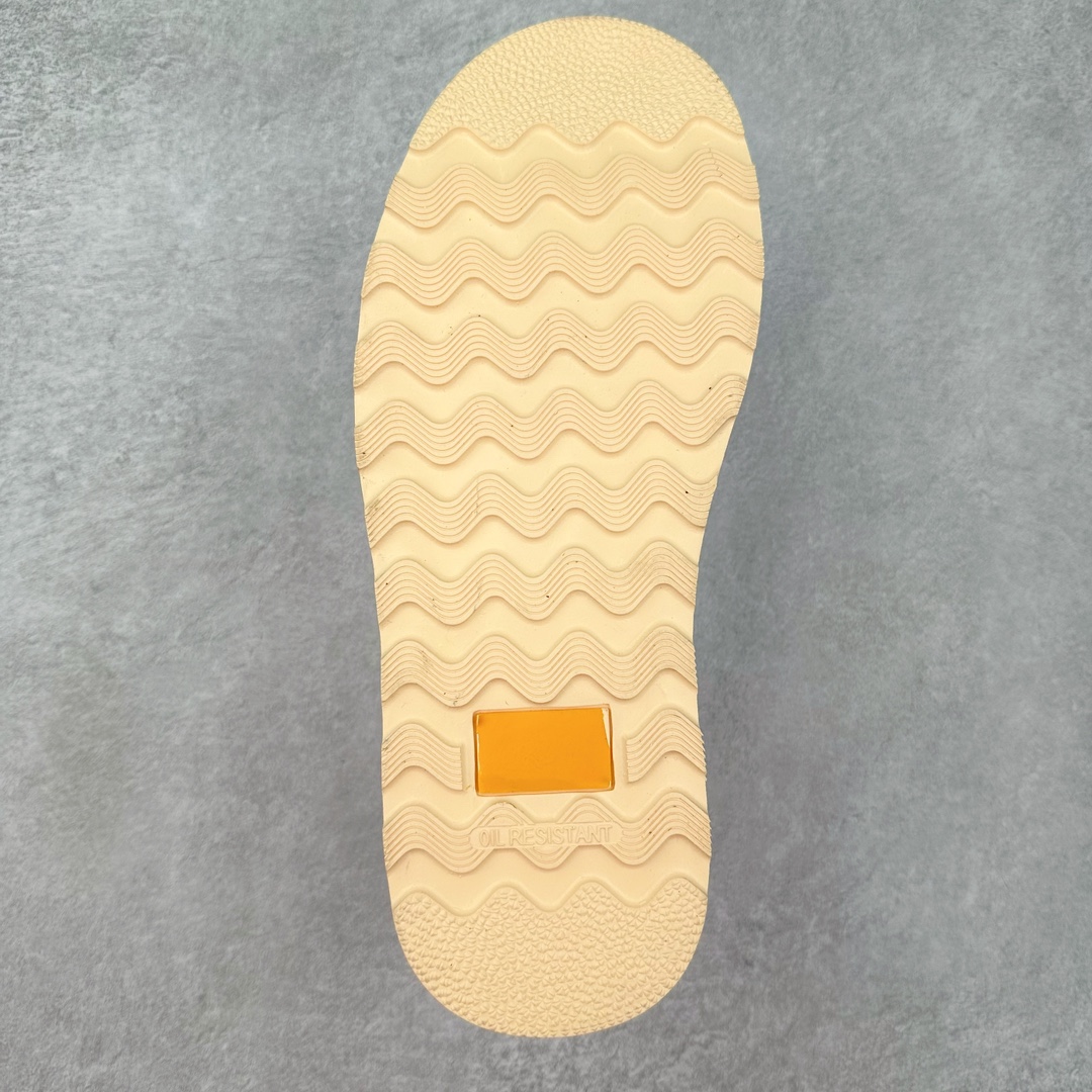 图片[9]-CAT卡特 户外中帮休闲马丁靴系列 广东大厂品质 全新工艺升级 侧拉链 全鞋真牛皮材料 大底到五金都是代工厂原材料制作 同原版固特异永不开胶工艺 好货不杀猪 首单质量严格把控 全网独家首发 品质毋庸置疑 全套官网统一包装 今年冬季防寒户外专用 日常随意搭配 尺码： 39 40 41 42 43 44（ 皮鞋码）-选品中心