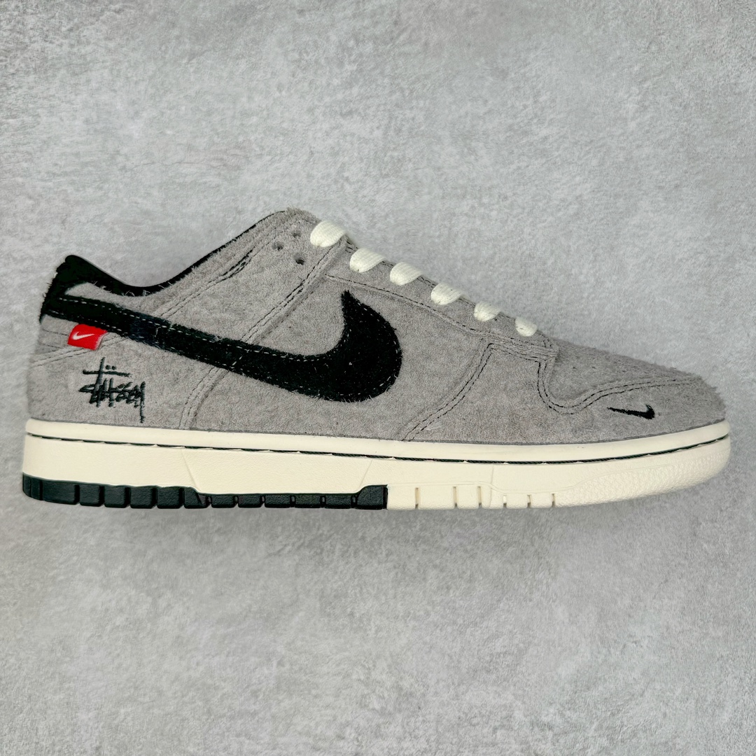 NK Dunk Low 定制配色 MM1089-027 大厂出品 极力推荐 原装头层材料 独家版型蒸餾加工帶來的是更好的视觉和脚感体验大厂纯原品质出货 清洁度 电绣工艺 皮料切割干净无任何毛边 细节完美 尺码：36 36.5 37.5 38 38.5 39 40 40.5 41 42 42.5 43 44 44.5 45 46 47.5-选品中心