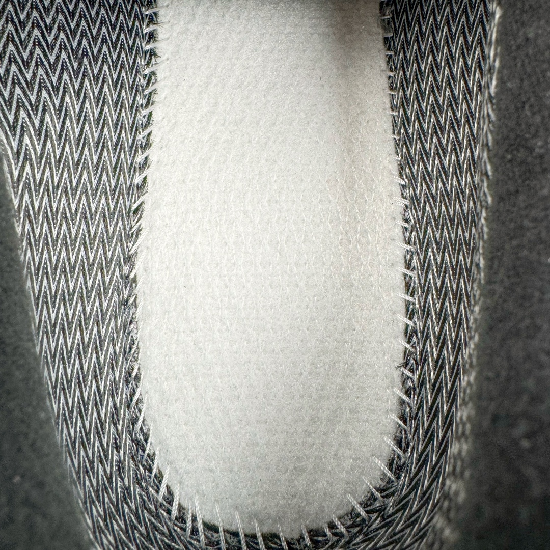 图片[12]-＃M纯原 JJJJound x New Balance NB M2002RXY Gore-Tex 联名松木绿 NB新百伦潮流复古织物皮革减震防滑耐磨轻便低帮跑步鞋 原档数据独立私模大底 唯一正确六层组合大底 RB前软后硬 百分百还原原鞋脚感 基于市场现有版本全新升级调整 NB市场最强产物 全网最全配色加持 全套原楦原纸板原厂数据开发 全鞋电脑针车加持 原厂网布 原装进口头层翻毛皮料正确绒感卡色 正确中底拉帮中底网布细节 一比一手工擦旧效果 冲裁组合 匠心打造 耗时两个月开发完成 工艺极其复杂难度可想而知 高端零售专供产物 尺码：36 37 37.5 38 38.5 39.5 40 40.5 41.5 42 42.5 43 44 44.5 45 45.5 46.5 47-选品中心