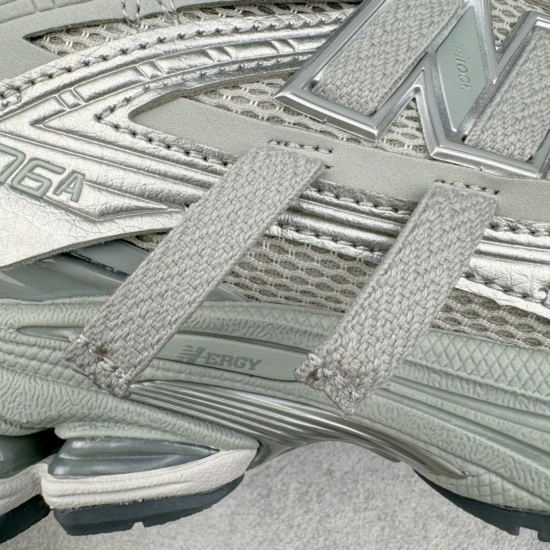图片[18]-＃M纯原 New Balance M1906AG 银灰 NB新百伦潮流复古织物皮革减震防滑耐磨轻便低帮跑步鞋 原档数据独立私模大底 唯一正确六层组合大底 RB前软后硬 百分百还原原鞋脚感 基于市场现有版本全新升级调整 NB市场最强产物 全网最全配色加持 全套原楦原纸板原厂数据开发 全鞋电脑针车加持 原厂网布 原装进口头层翻毛皮料正确绒感卡色 正确中底拉帮中底网布细节 一比一手工擦旧效果 冲裁组合 匠心打造 耗时两个月开发完成 工艺极其复杂难度可想而知 高端零售专供产物 尺码：36 37 37.5 38 38.5 39.5 40 40.5 41.5 42 42.5 43 44 44.5 45 45.5 46.5 47-选品中心