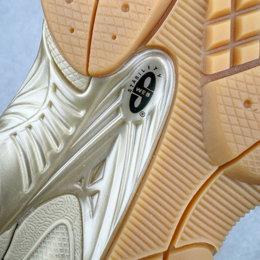 图片[11]-＃M纯原 New Balance M1906RO 白红 NB新百伦潮流复古织物皮革减震防滑耐磨轻便低帮跑步鞋 原档数据独立私模大底 唯一正确六层组合大底 RB前软后硬 百分百还原原鞋脚感 基于市场现有版本全新升级调整 NB市场最强产物 全网最全配色加持 全套原楦原纸板原厂数据开发 全鞋电脑针车加持 原厂网布 原装进口头层翻毛皮料正确绒感卡色 正确中底拉帮中底网布细节 一比一手工擦旧效果 冲裁组合 匠心打造 耗时两个月开发完成 工艺极其复杂难度可想而知 高端零售专供产物 尺码：36 37 37.5 38 38.5 39.5 40 40.5 41.5 42 42.5 43 44 44.5 45 45.5 46.5 47-选品中心