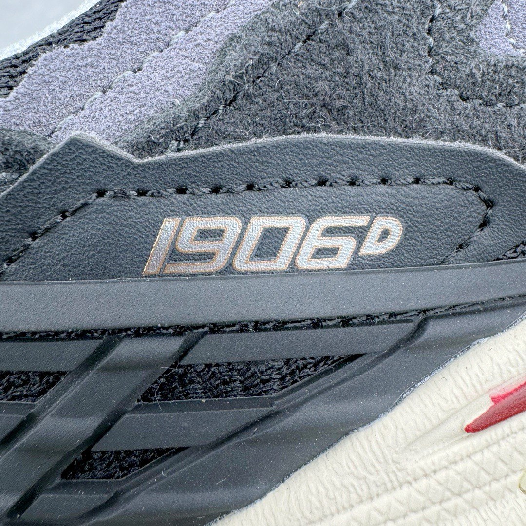 图片[13]-＃M纯原 New Balance M1906DD 黑色 NB新百伦潮流复古织物皮革减震防滑耐磨轻便低帮跑步鞋 原档数据独立私模大底 唯一正确六层组合大底 RB前软后硬 百分百还原原鞋脚感 基于市场现有版本全新升级调整 NB市场最强产物 全网最全配色加持 全套原楦原纸板原厂数据开发 全鞋电脑针车加持 原厂网布 原装进口头层翻毛皮料正确绒感卡色 正确中底拉帮中底网布细节 一比一手工擦旧效果 冲裁组合 匠心打造 耗时两个月开发完成 工艺极其复杂难度可想而知 高端零售专供产物 尺码：36 37 37.5 38 38.5 39.5 40 40.5 41.5 42 42.5 43 44 44.5 45 45.5 46.5 47-选品中心